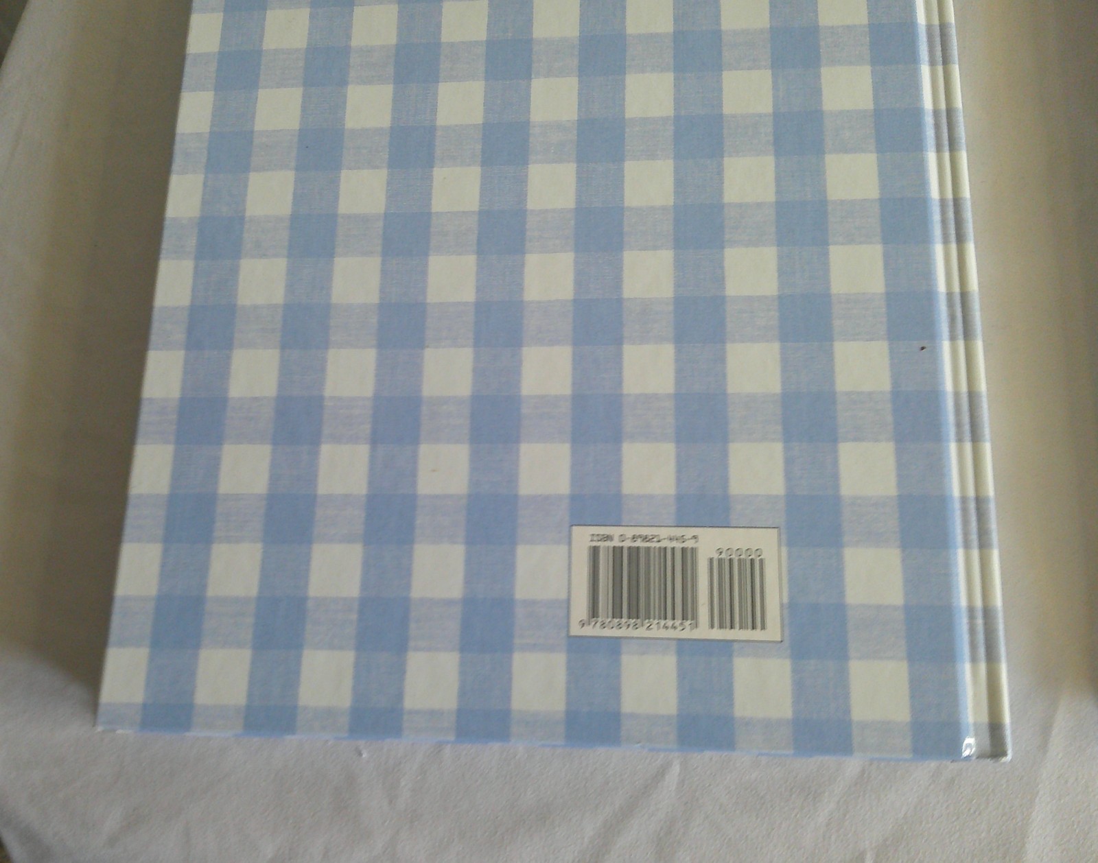 Best of Country Cooking, Cook Book’s 2005 and 2006, 184 pages each