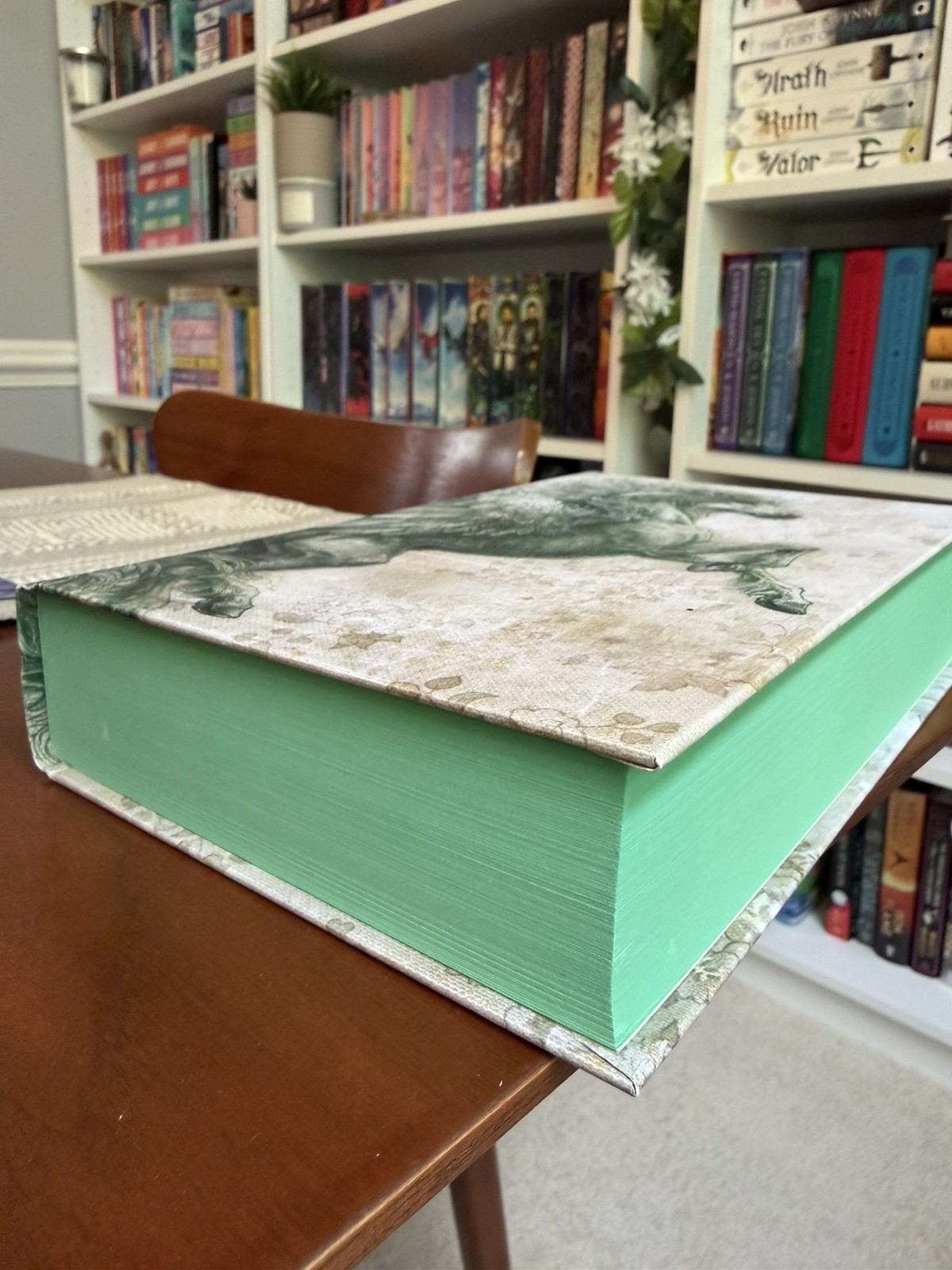 NO DUST JACKET Broken Binding – Green Rider By Kristen Britain