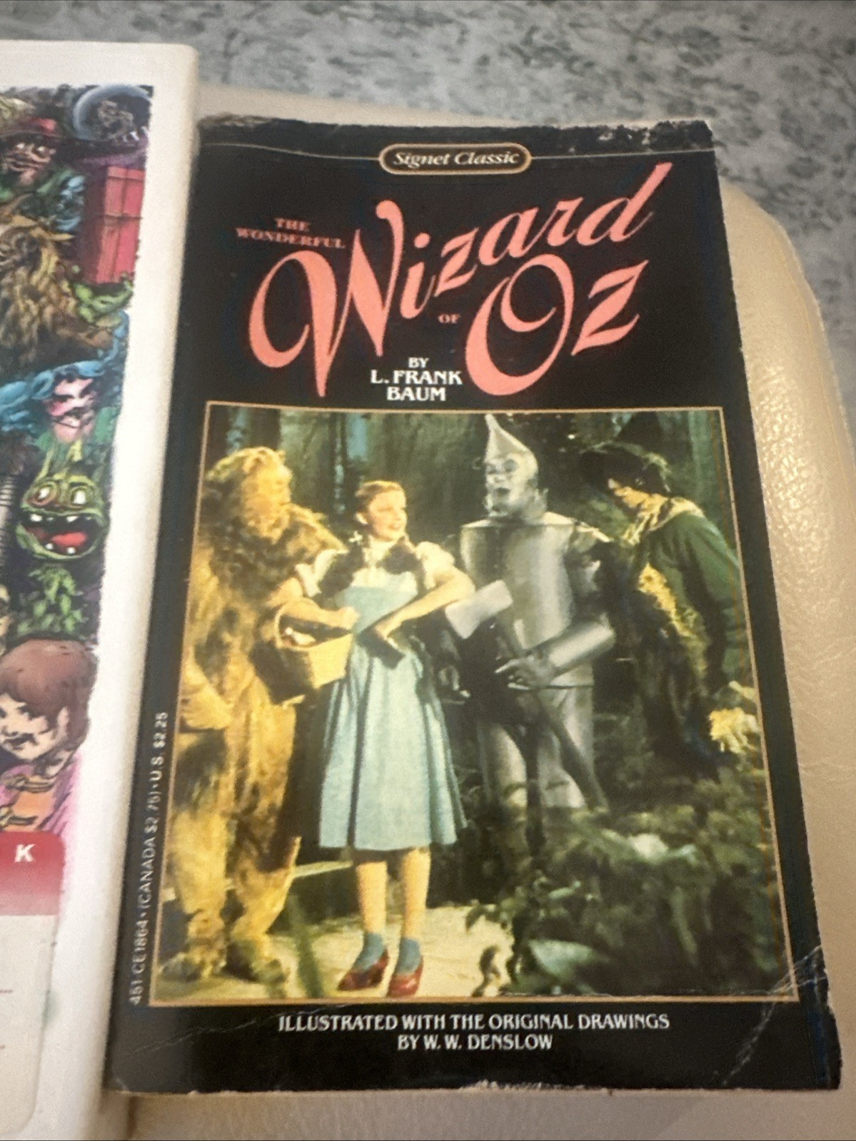 Lot of 8 vtg Wizard of Oz books cookbook Ozma