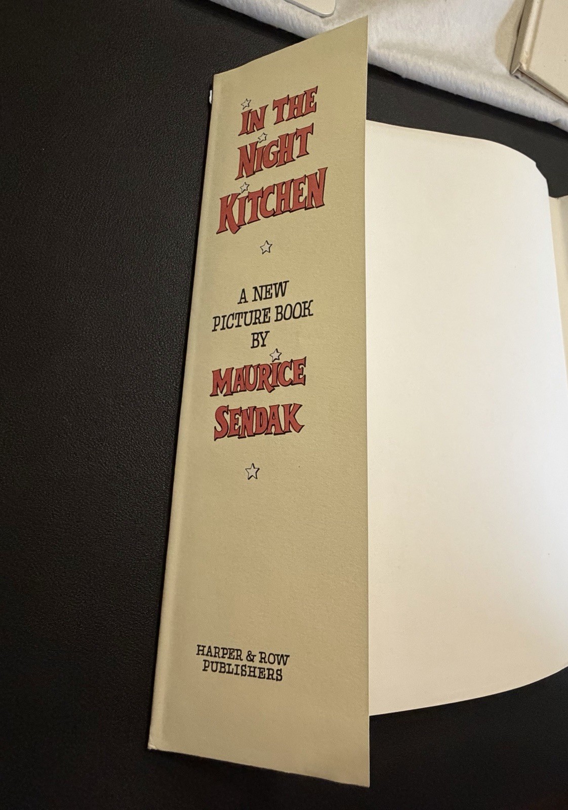 💛 SIGNED In the Night Kitchen M Sendak HCDJ Banned Book ESTATE LIQUIDATION SALE