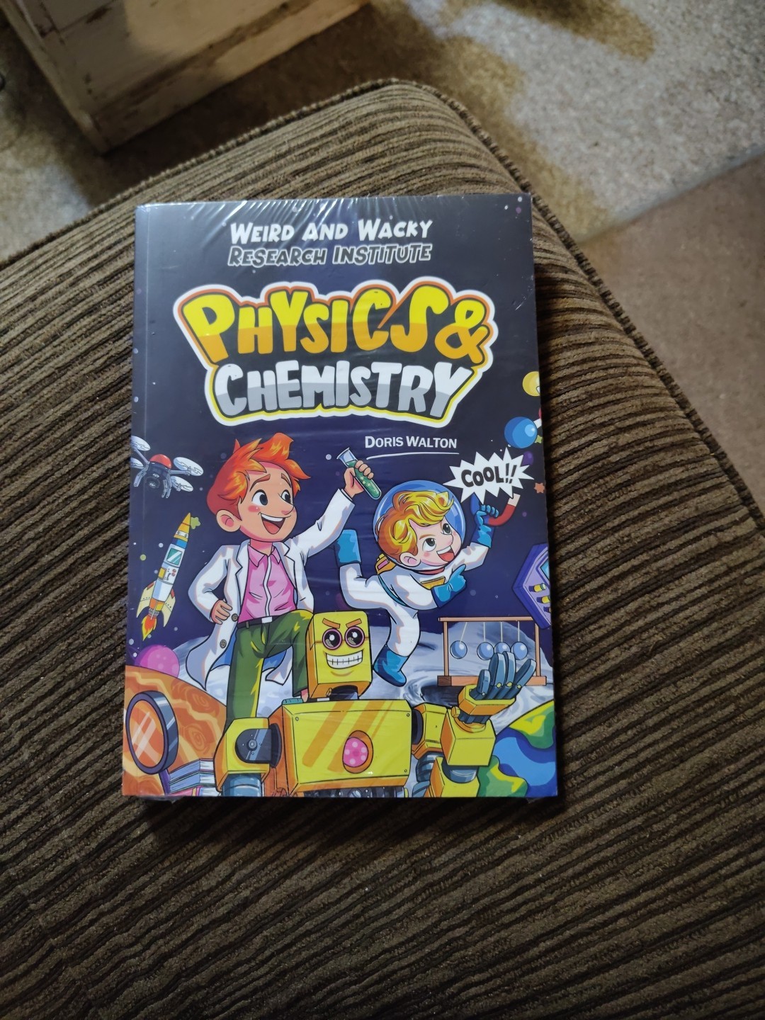 BK: NEW/SEALED Weird and Wacky Research Institute Physics & Chemistry