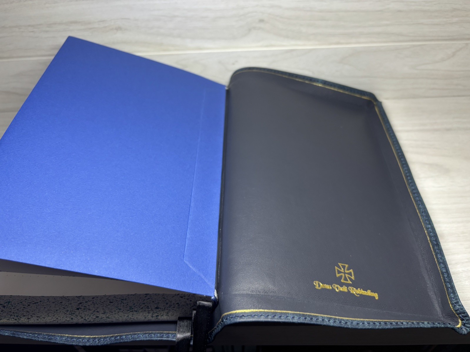 LSB Large Print- Wide Margin Badalassi Carlo Pueblo Sapphire Bible – Rebind