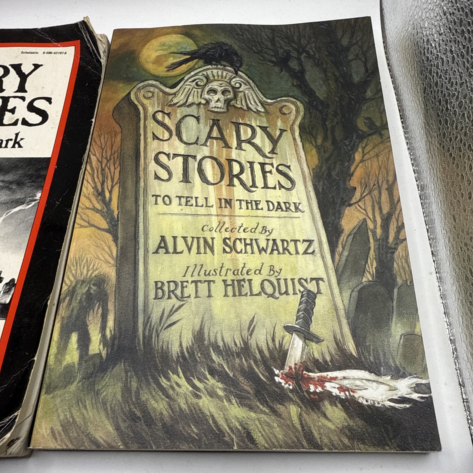 Scary Stories To Tell In the Dark Original Alvin Schwartz Reading Book Lot of 3