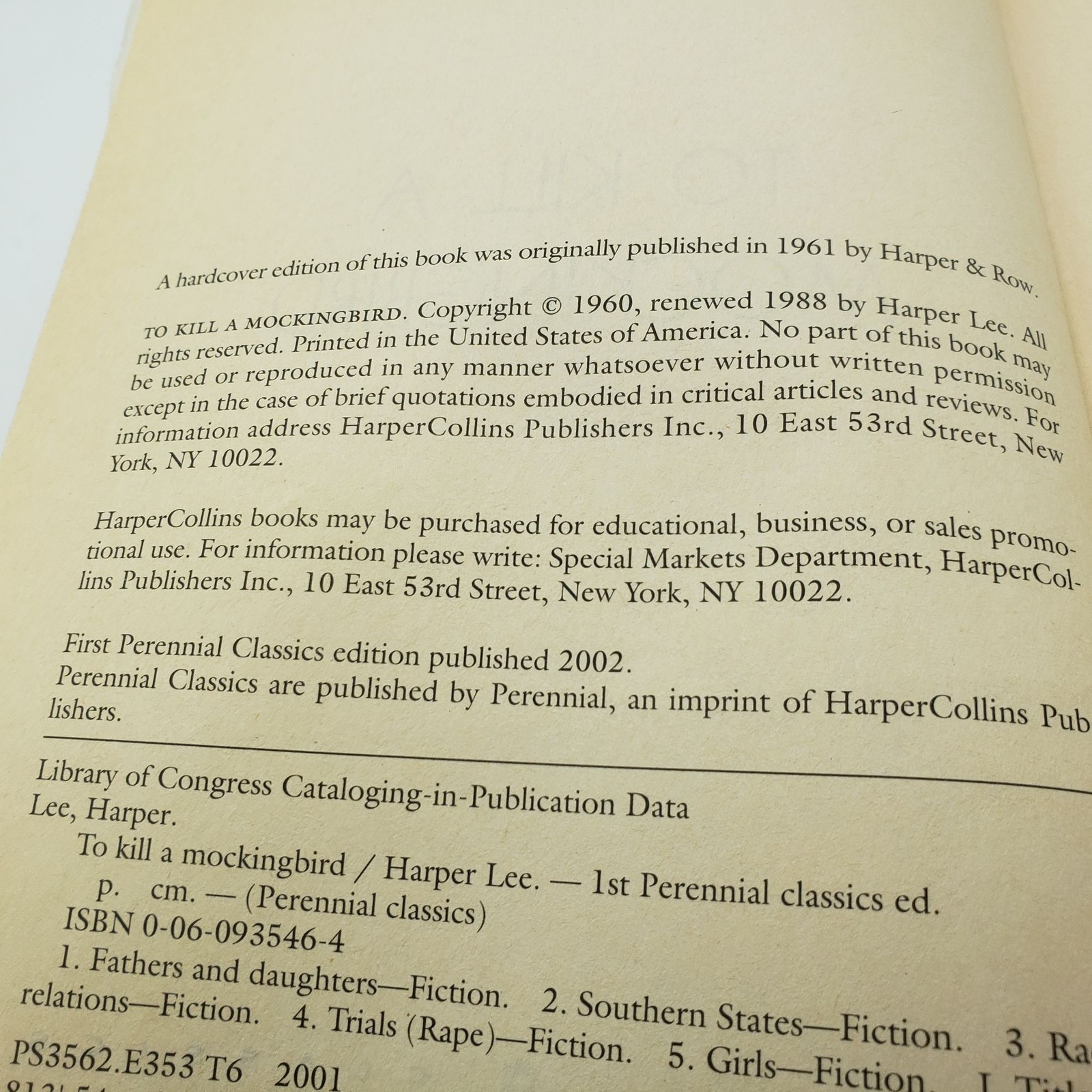To Kill A Mockingbird By Harper Lee Paperback Perennial Classics Edition 2002
