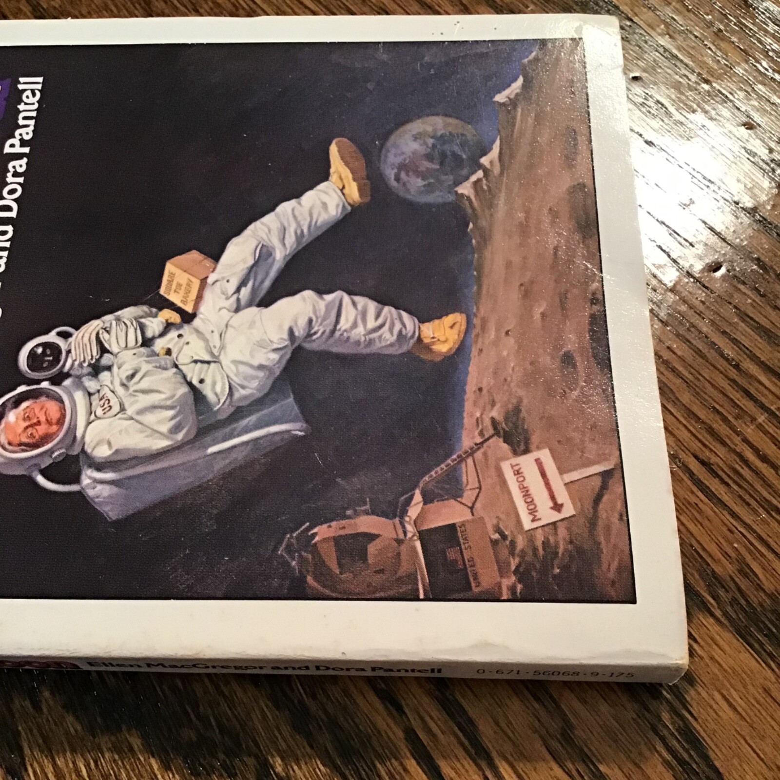 Miss Pickerell On The Moon Ellen MacGregor 1980 Paperback