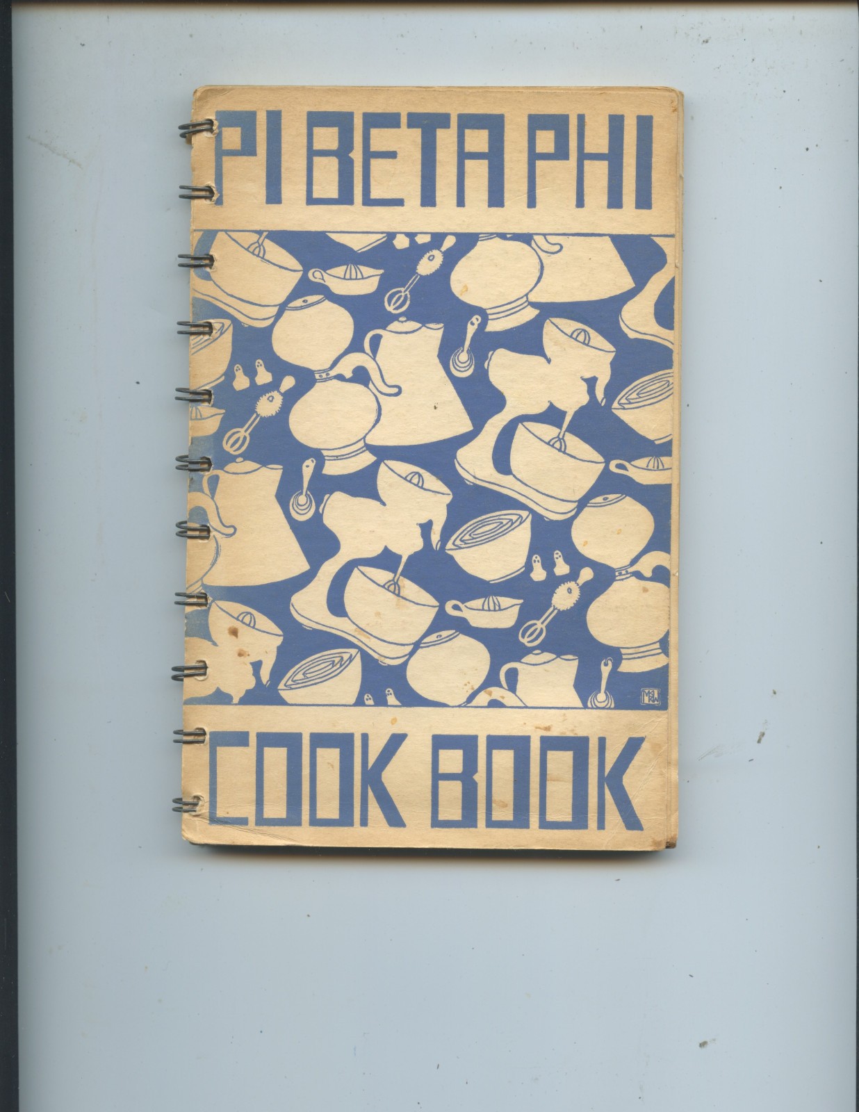 1952 “PI BETA PHI NATIONAL FRATERNITY” COOK BOOK (128 PAGES, LOTS OF RECIPES)
