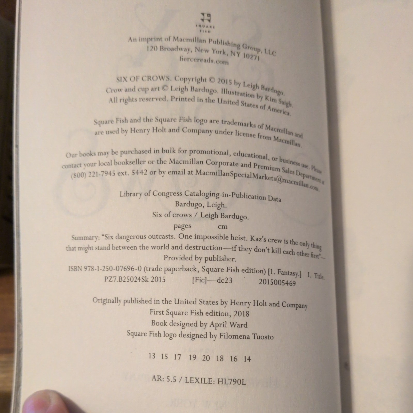 Six of Crows by Leigh Bardugo paperback Very Good Like New