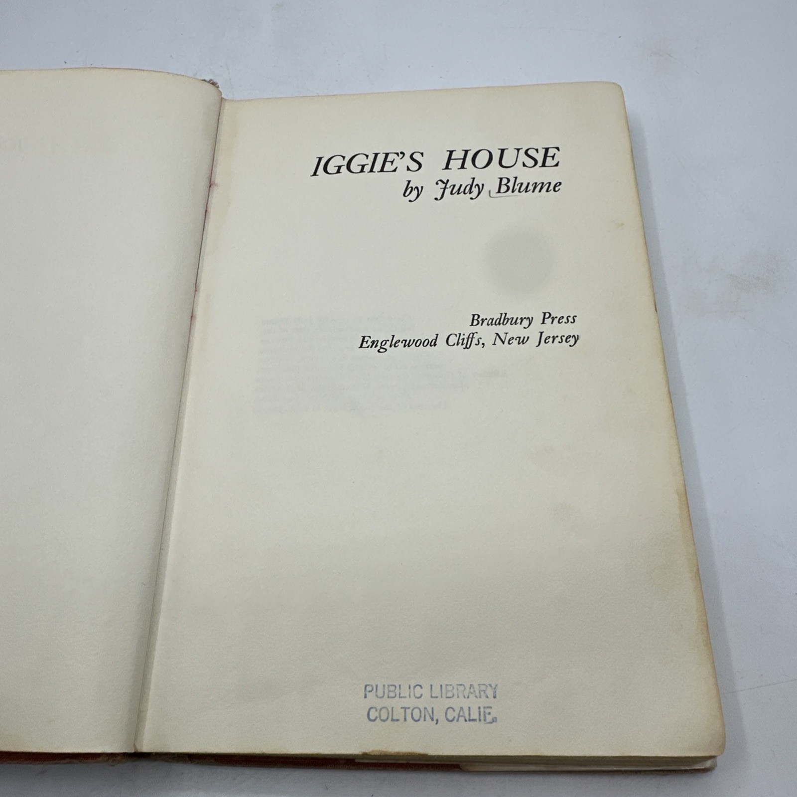 IGGIE’S HOUSE~Judy Blume~1970~1st printing~HCDJ~ Ex Liberia