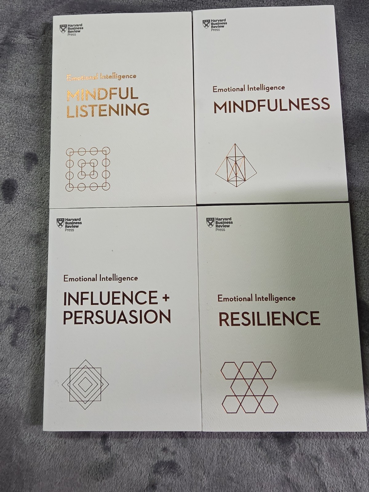 HBR Emotional Intelligence Ultimate Boxed Set (14 Books) (HBR Emotional Inte…