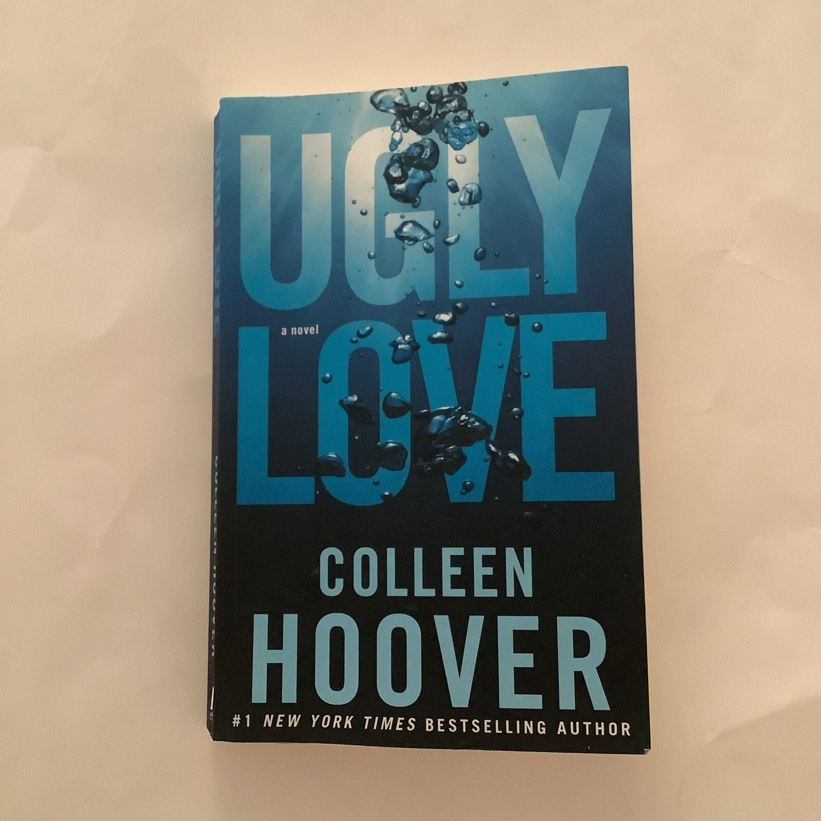 Ugly Love: A Novel Hoover, Colleen Paperback