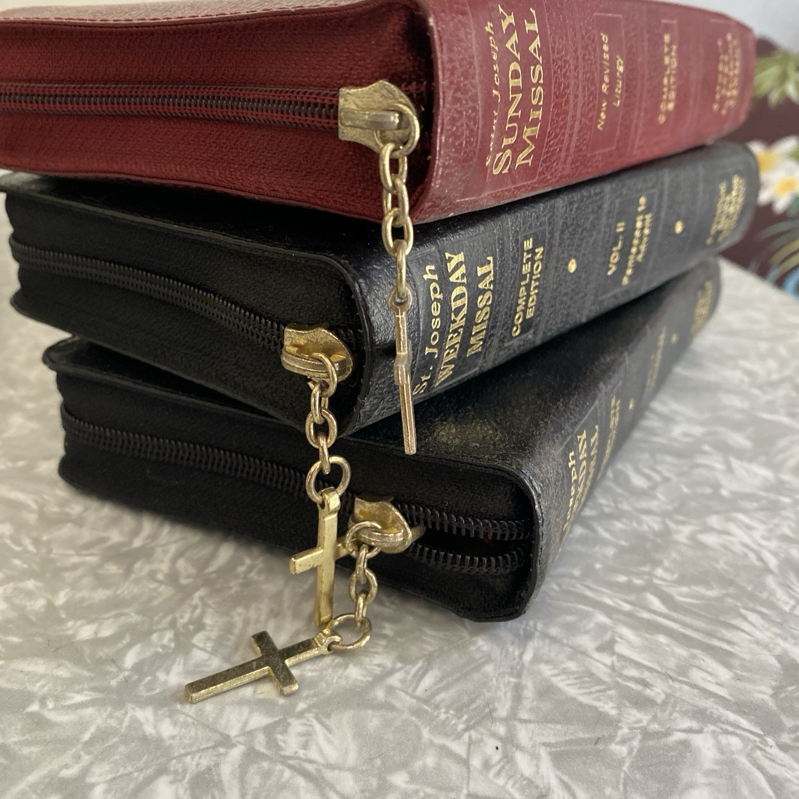 St. Joseph Missals: Complete Gift Box 3-Volume Set Sunday & Weekday Missal 2006