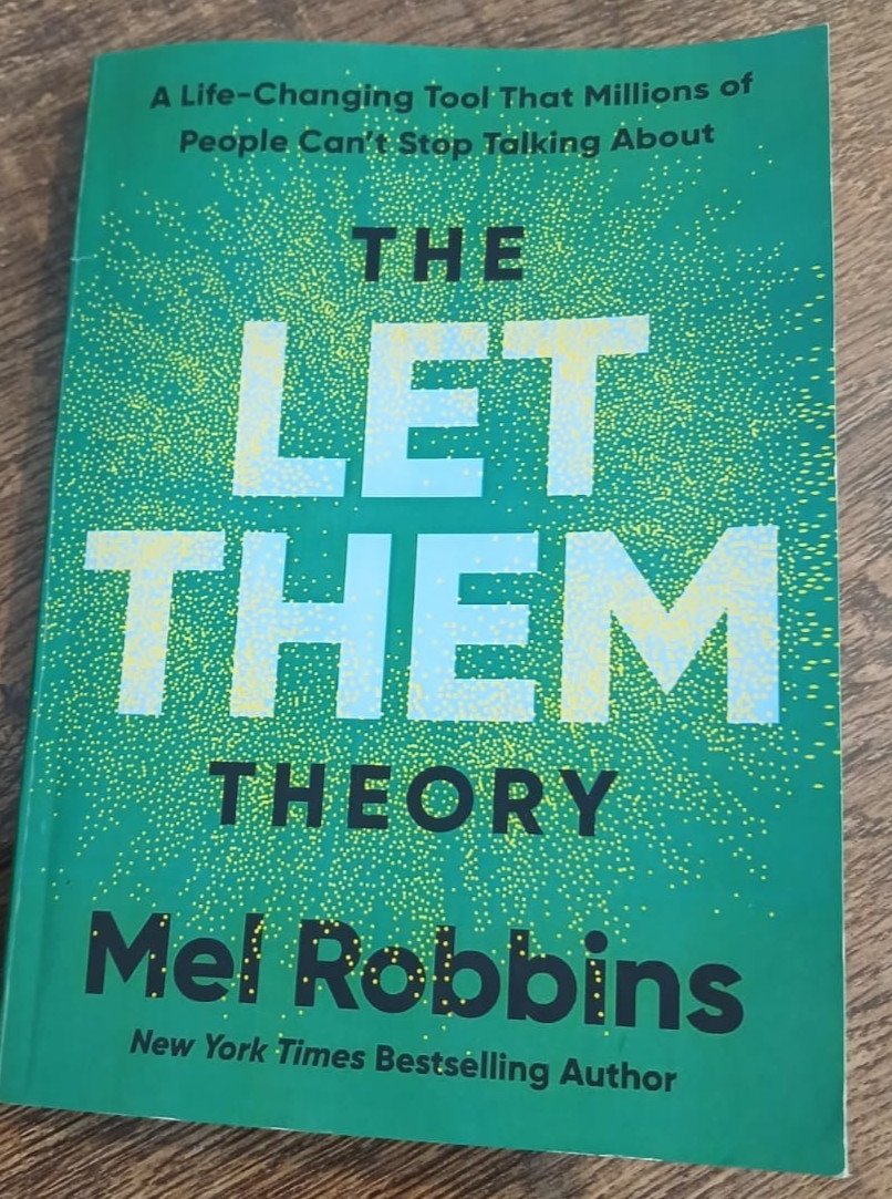 The Let Them Theorys: A Life-Changing Tool That Millions of People,Paperback