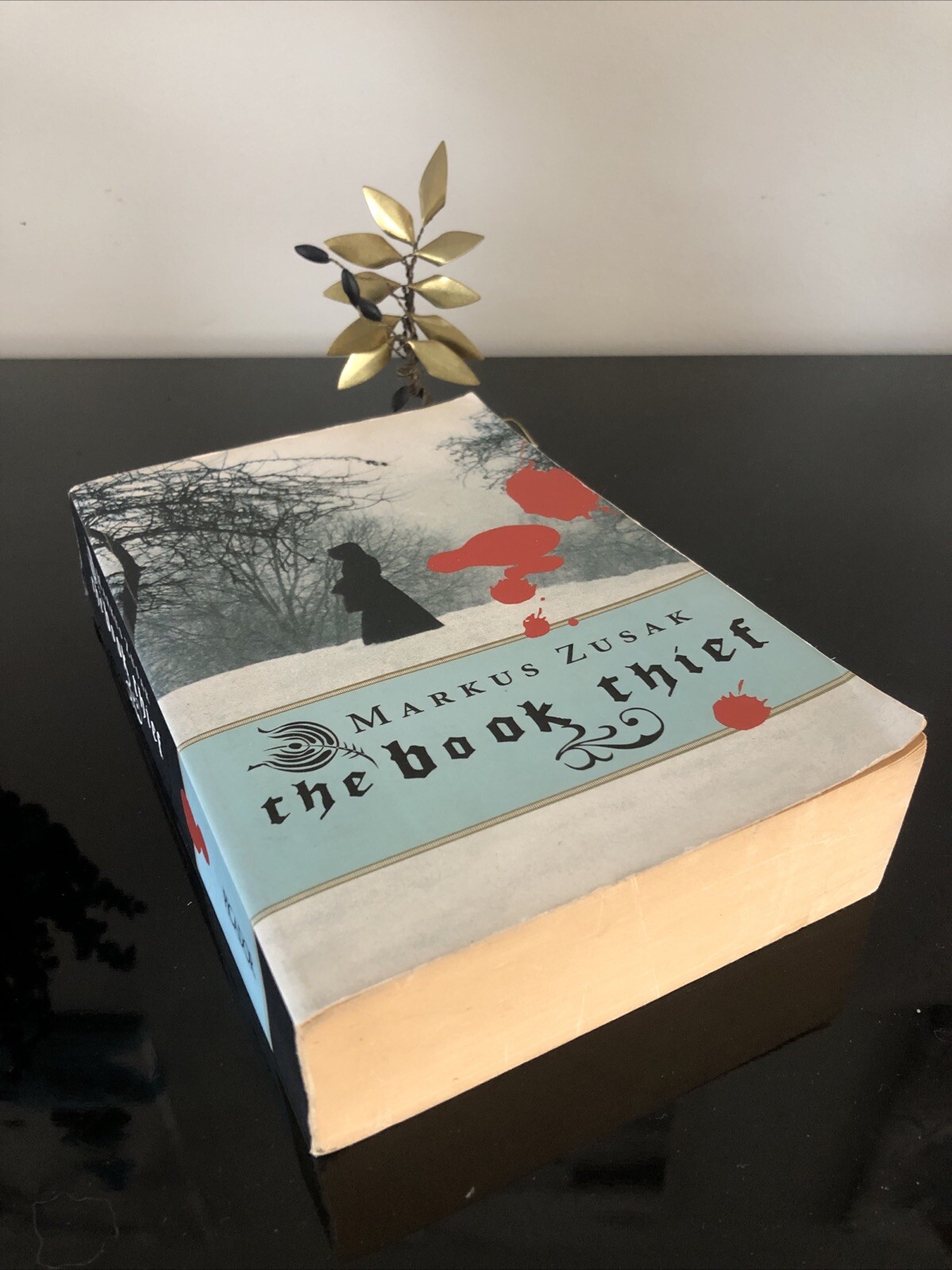 Markus Zusak The Book Thief Picador Aus. 2005 First Ed/First Print S/C L/Pr.V/G.