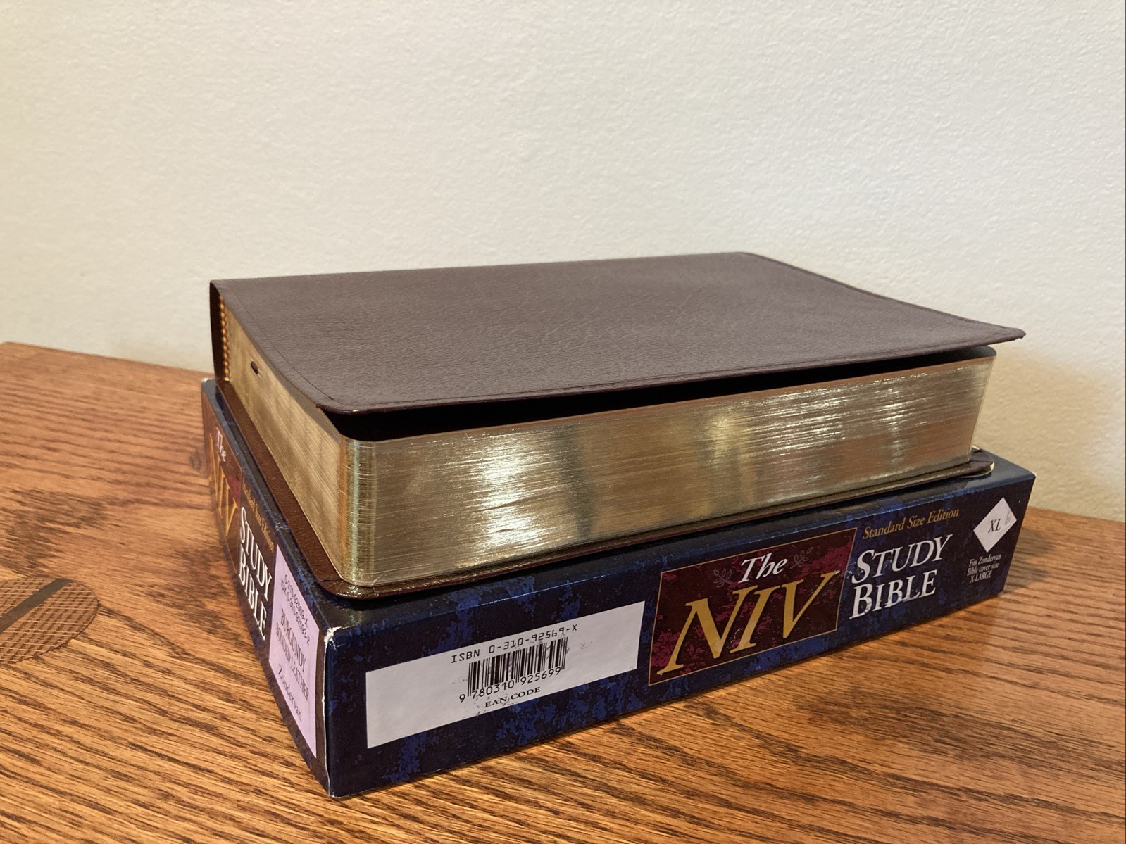 1984 NIV Study Bible: 10th Anniversary Edition Bonded Leather (1995, Zondervan)
