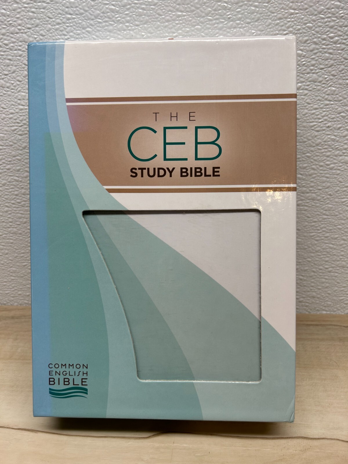2013 The Common English Study Bible Hard Cover Luxury Edition With 21 Color Maps