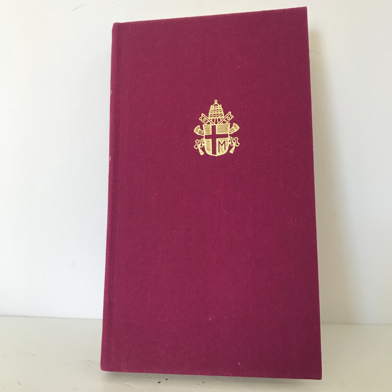 Crossing the Threshold of Hope by Pope John Paul II 1994 English 244 Pages