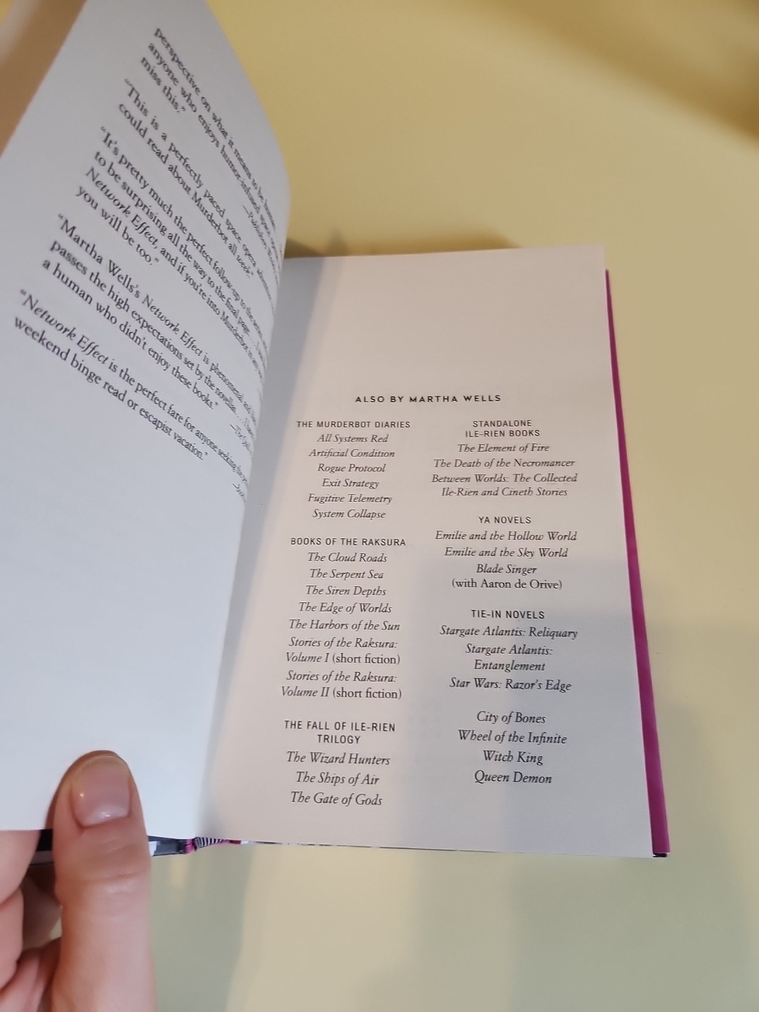 2020 FIRST EDITION THE MURDERBOT DIARIES HC COLLECTIBLE DECOR BOOK S6