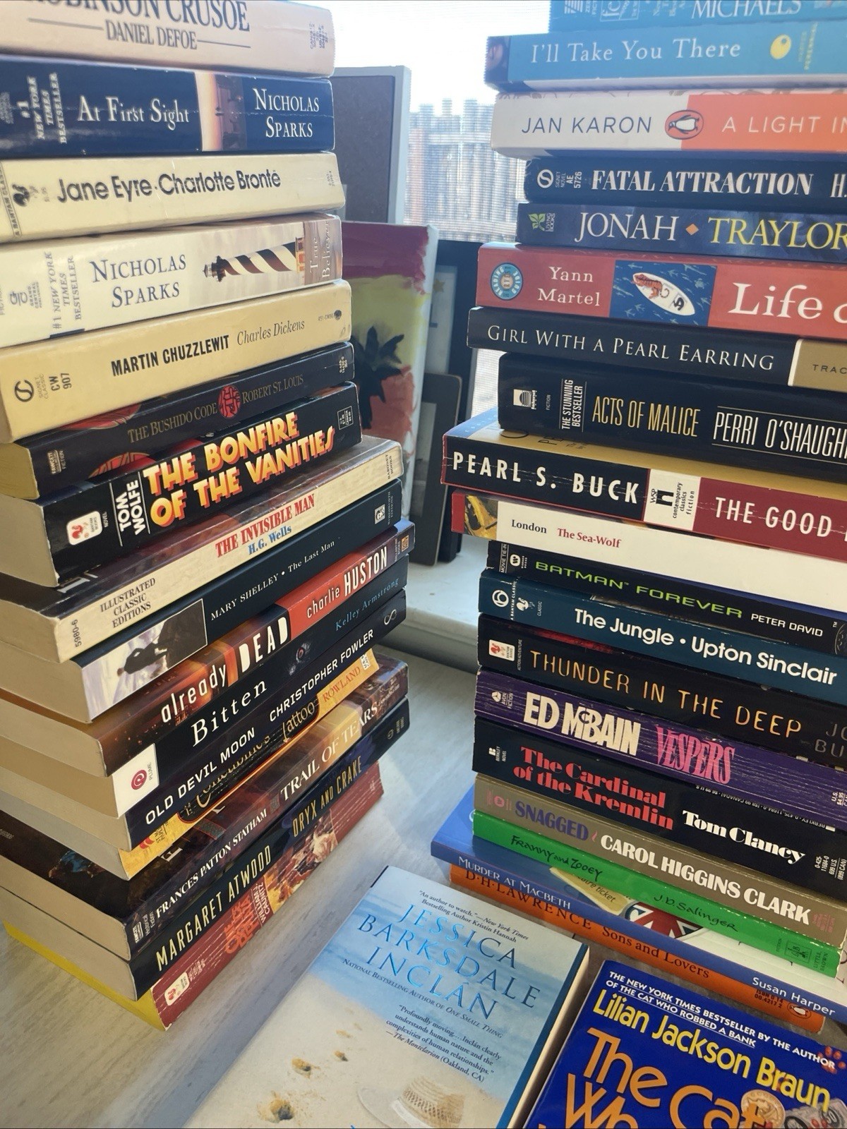 5 Pounds Assorted Fiction Paperback Books Mass Market Various Sub Genres Good