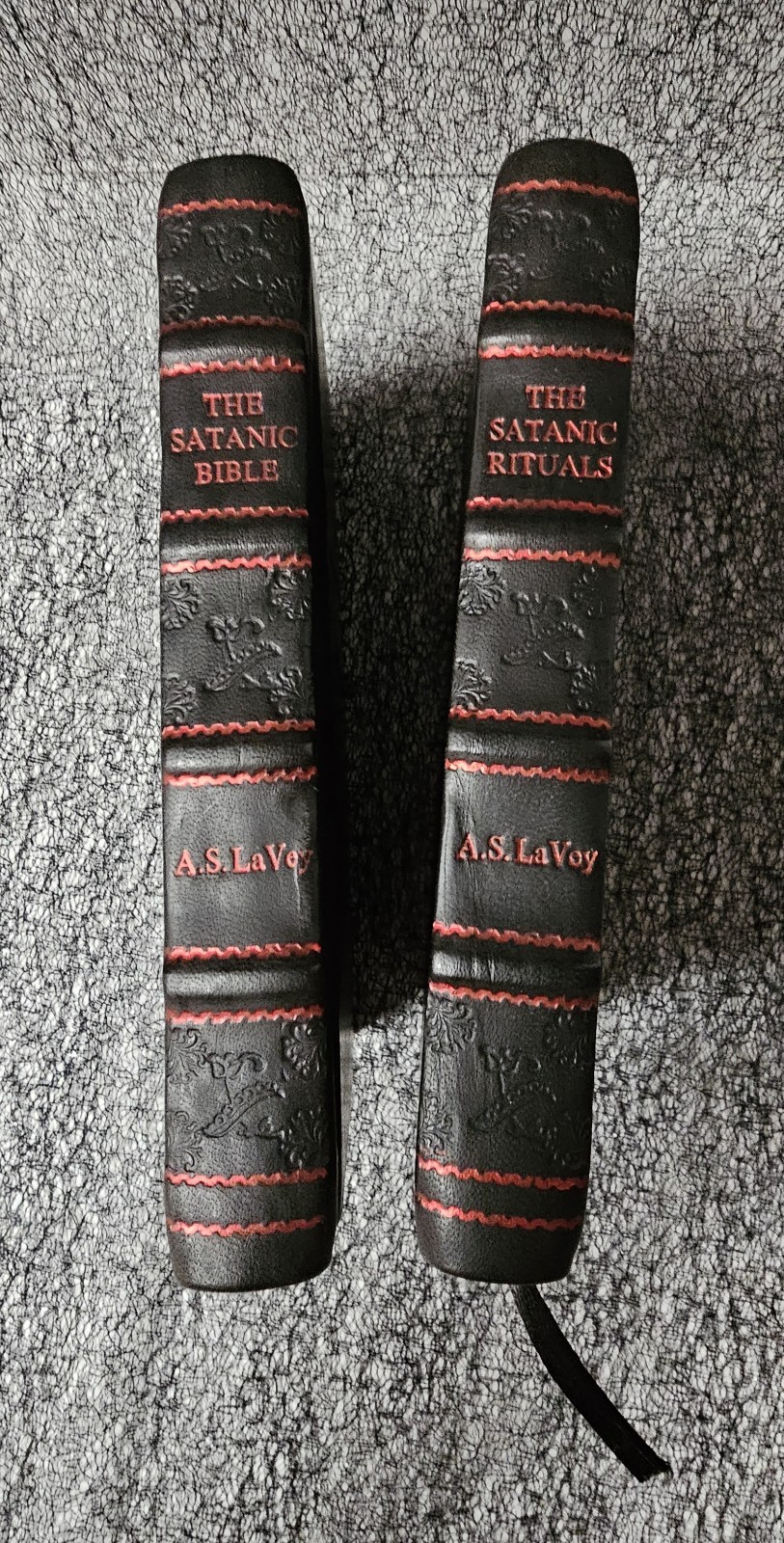 The Satanic Bible/Book of Rituals Set Anton Szandor Lavey Red Leather BOUND
