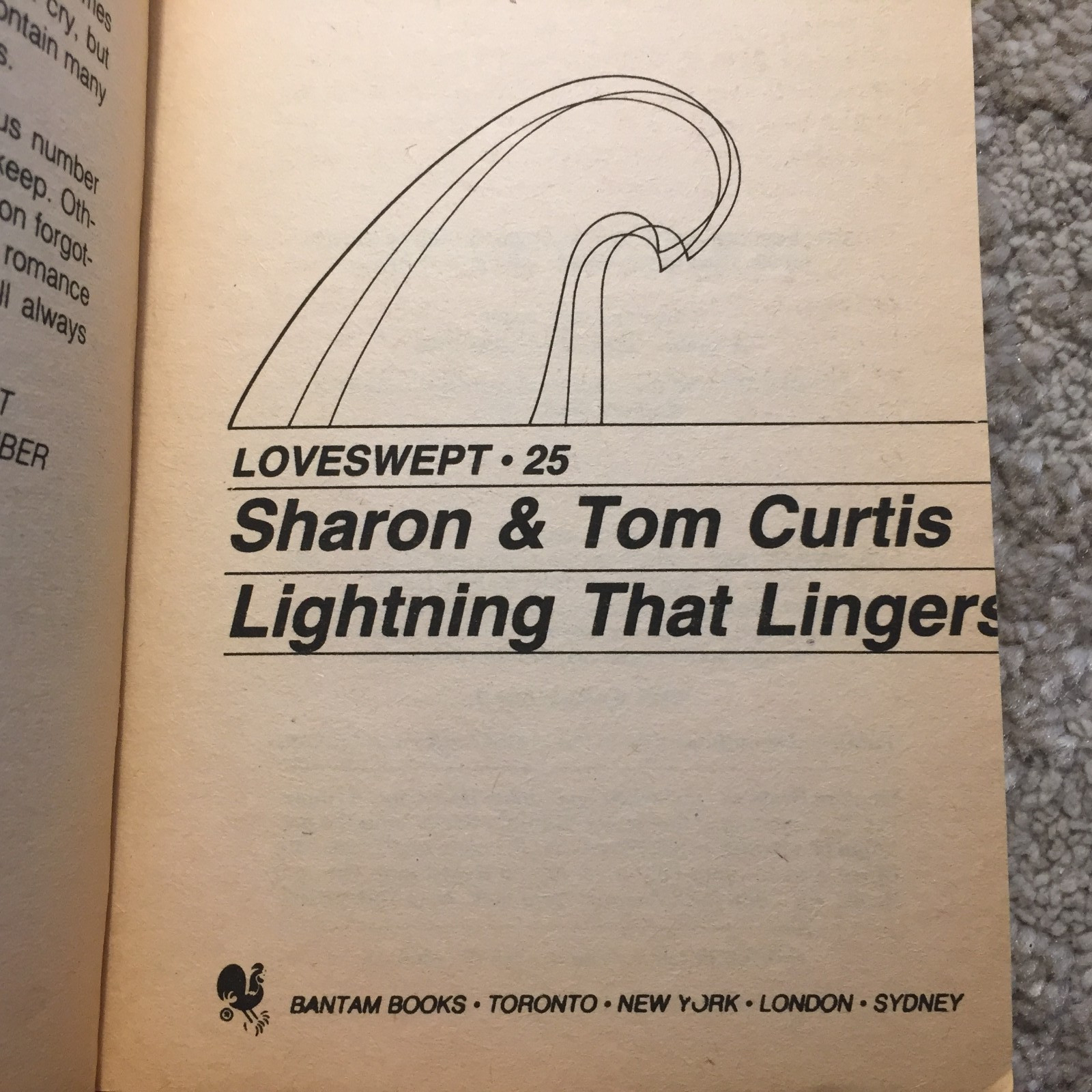 Lightning That Lingers Sharon And Tom Curtis 1983 Bantam Books Romance Book