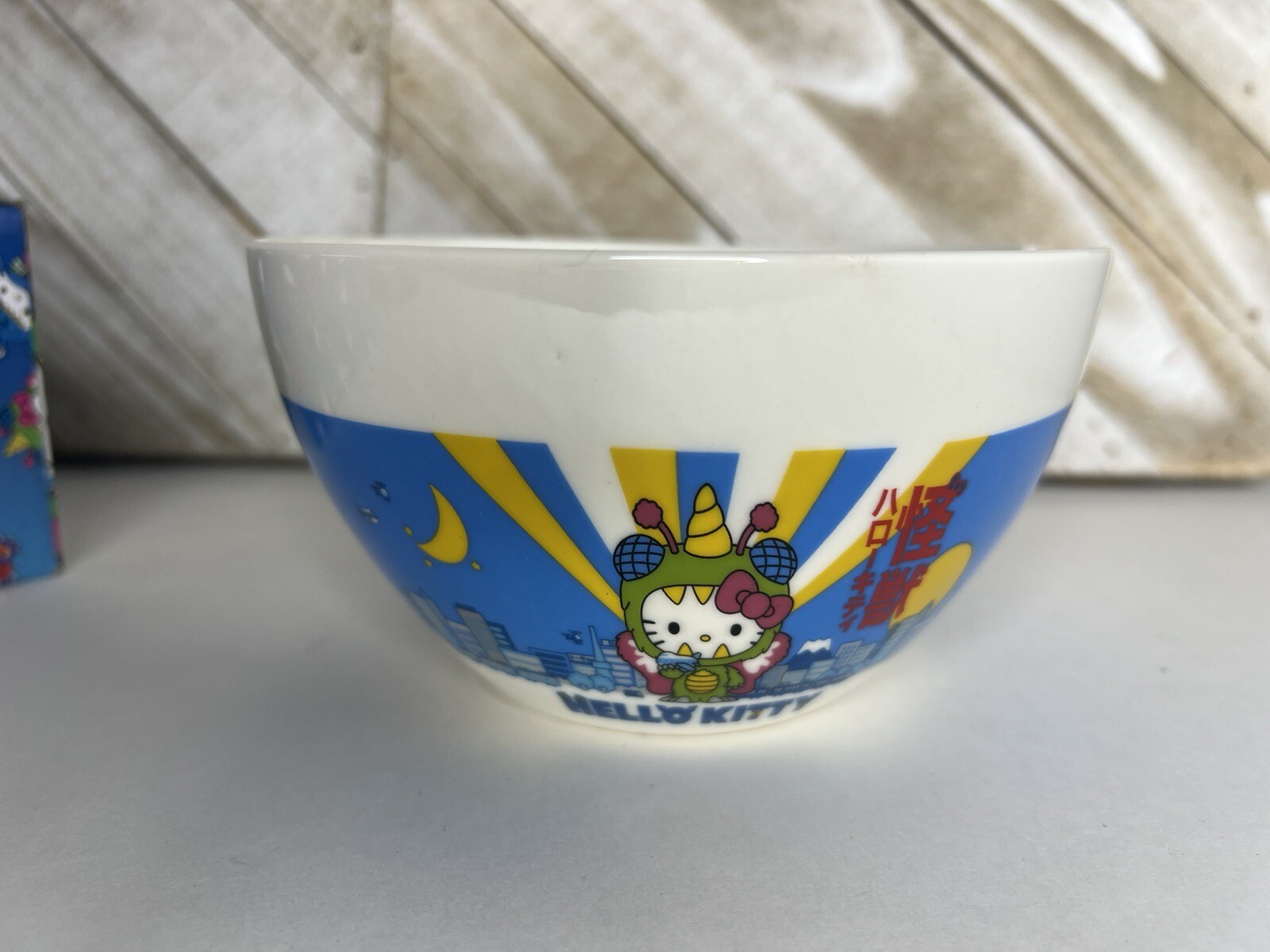 Bioworld Hello Kitty Kaiju Ceramic 20 oz Ramen Bowl with Wood Chop Sticks