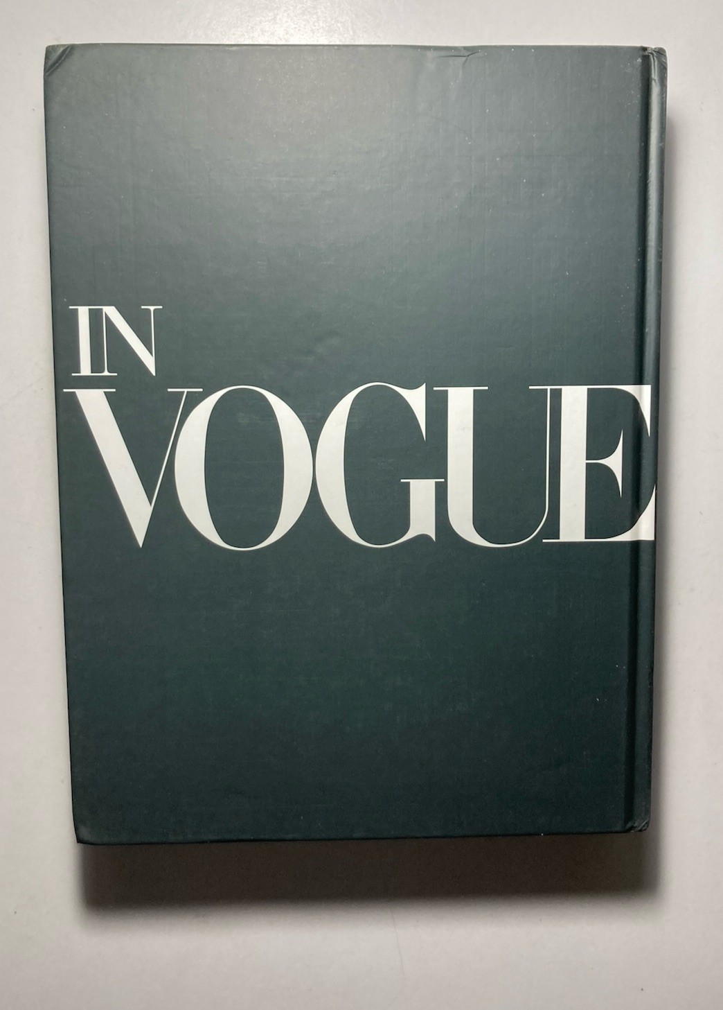 “IN VOGUE : The Illustrated History of…” Norberto Angeletti & Alberto Olivia HC
