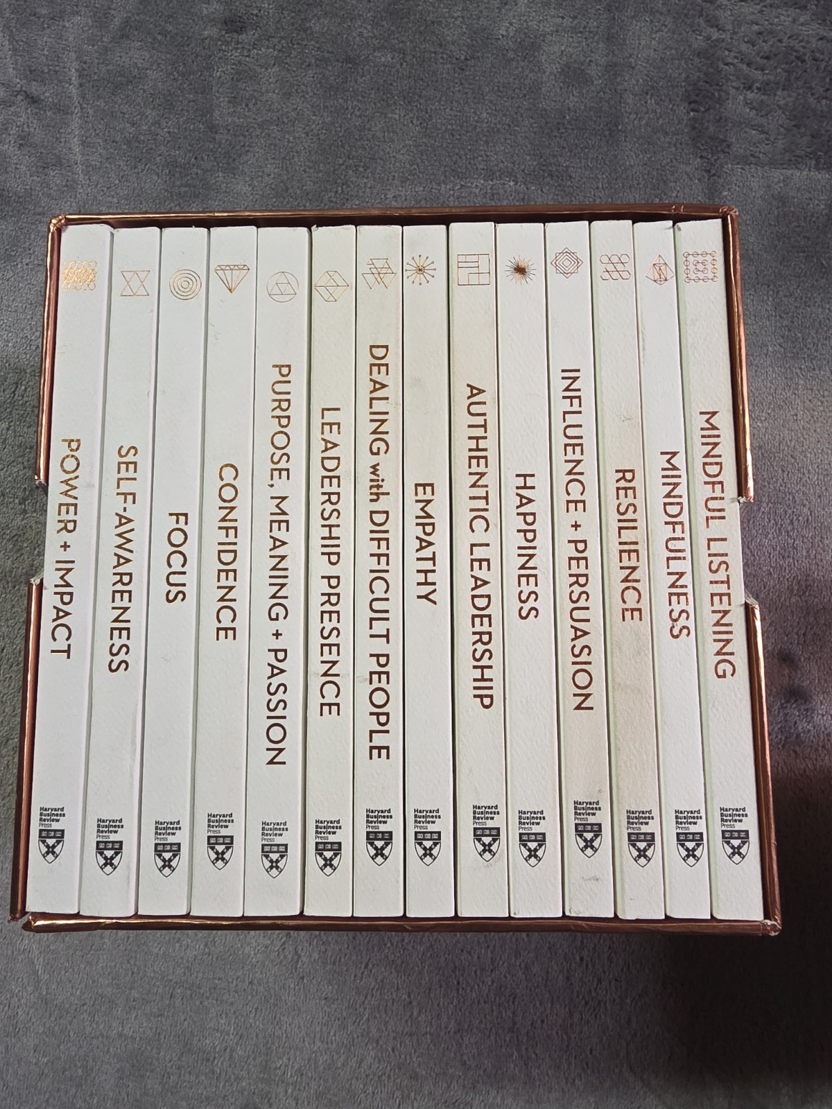 HBR Emotional Intelligence Ultimate Boxed Set (14 Books) (HBR Emotional Inte…