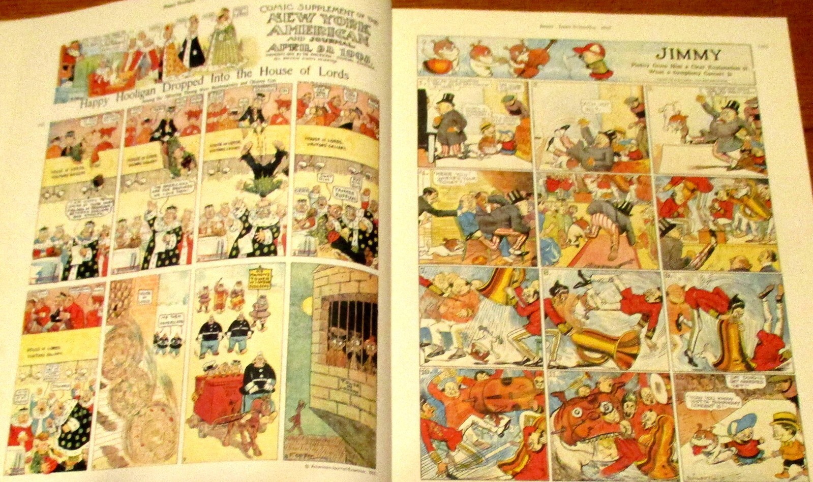 1977 The Smithsonian Collection of Newspaper Comics Hardcover Book 336 Pages