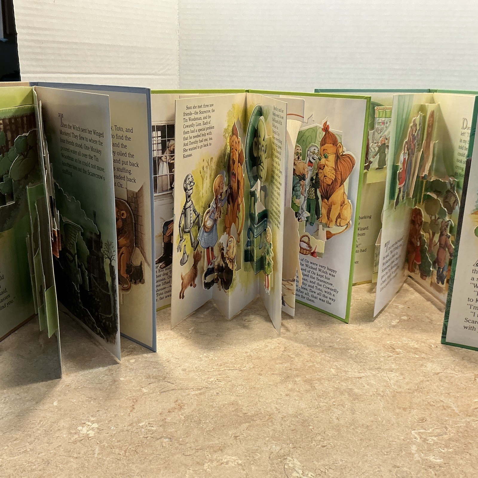 Lot Of 4 The Wizard Of Oz Pop-up Books Derrydale Books 1986 Or 1991