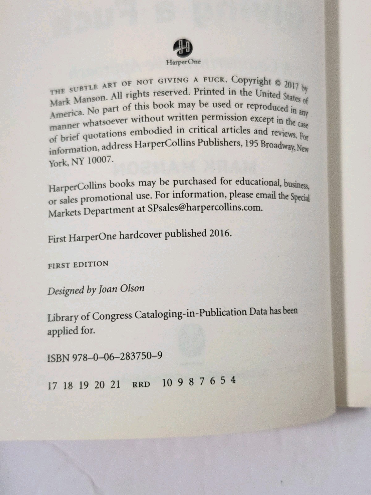 The Subtle Art of Not Giving a Fuck by Mark Manson (2017, Paperback) 1st Edition