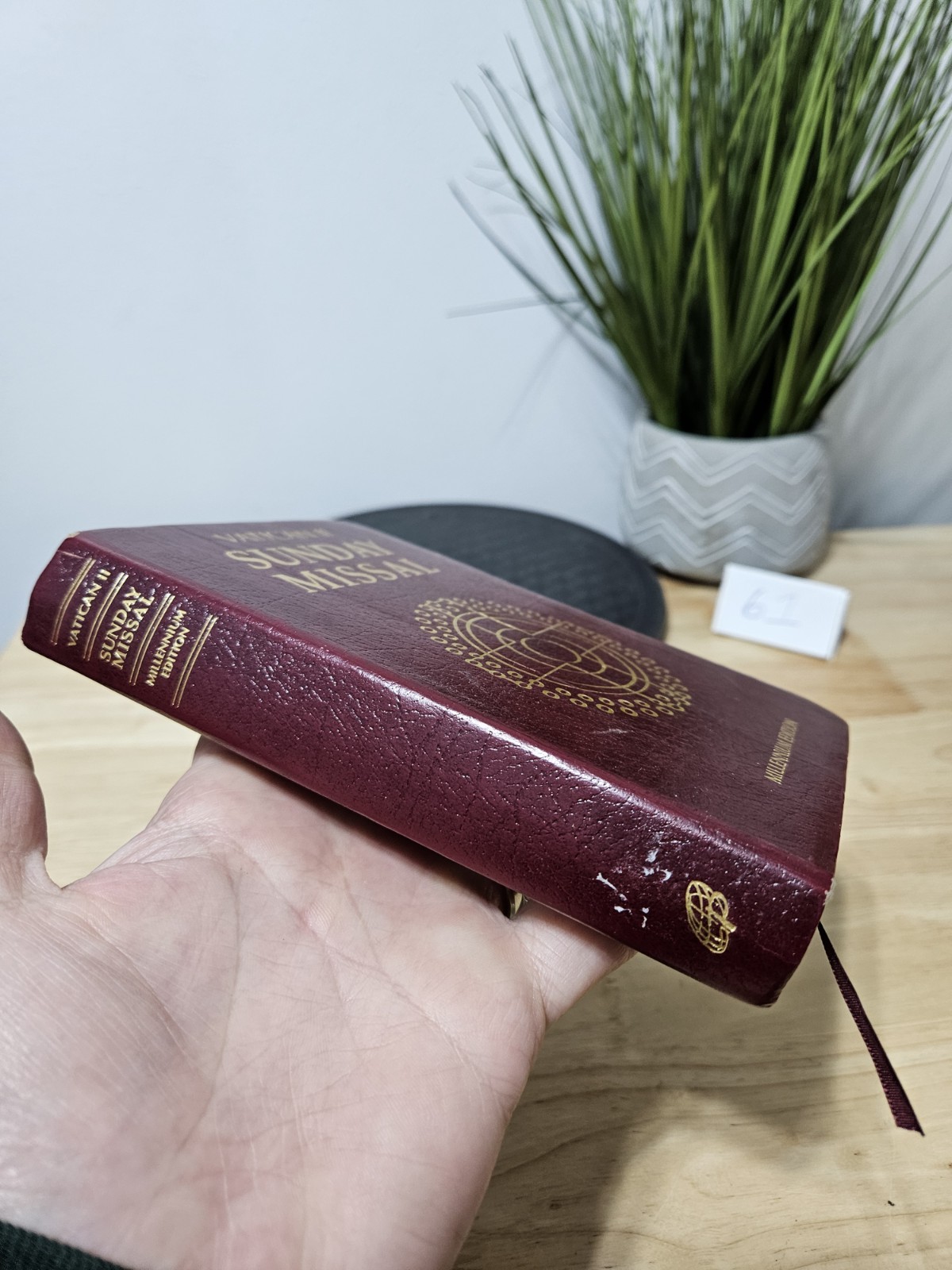 Vatican II Sunday Missal Millennium Edition Leatherette Catholic Prayer 2001