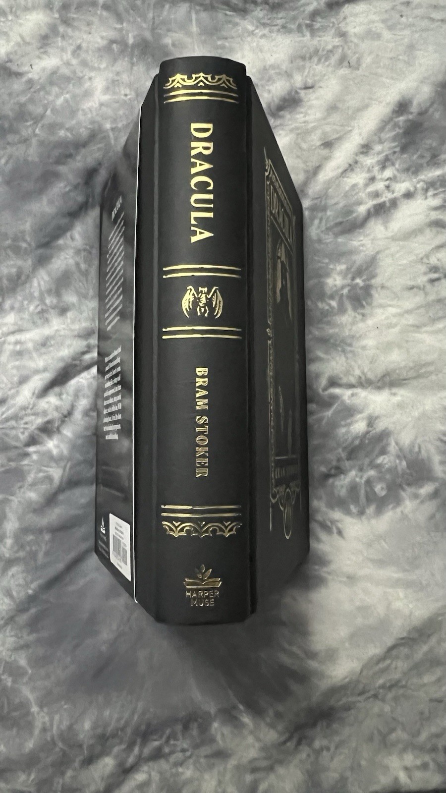 Dracula: The Gothic Chronicles (Bram Stoker, Harper Muse) Fiction LIKE NEW