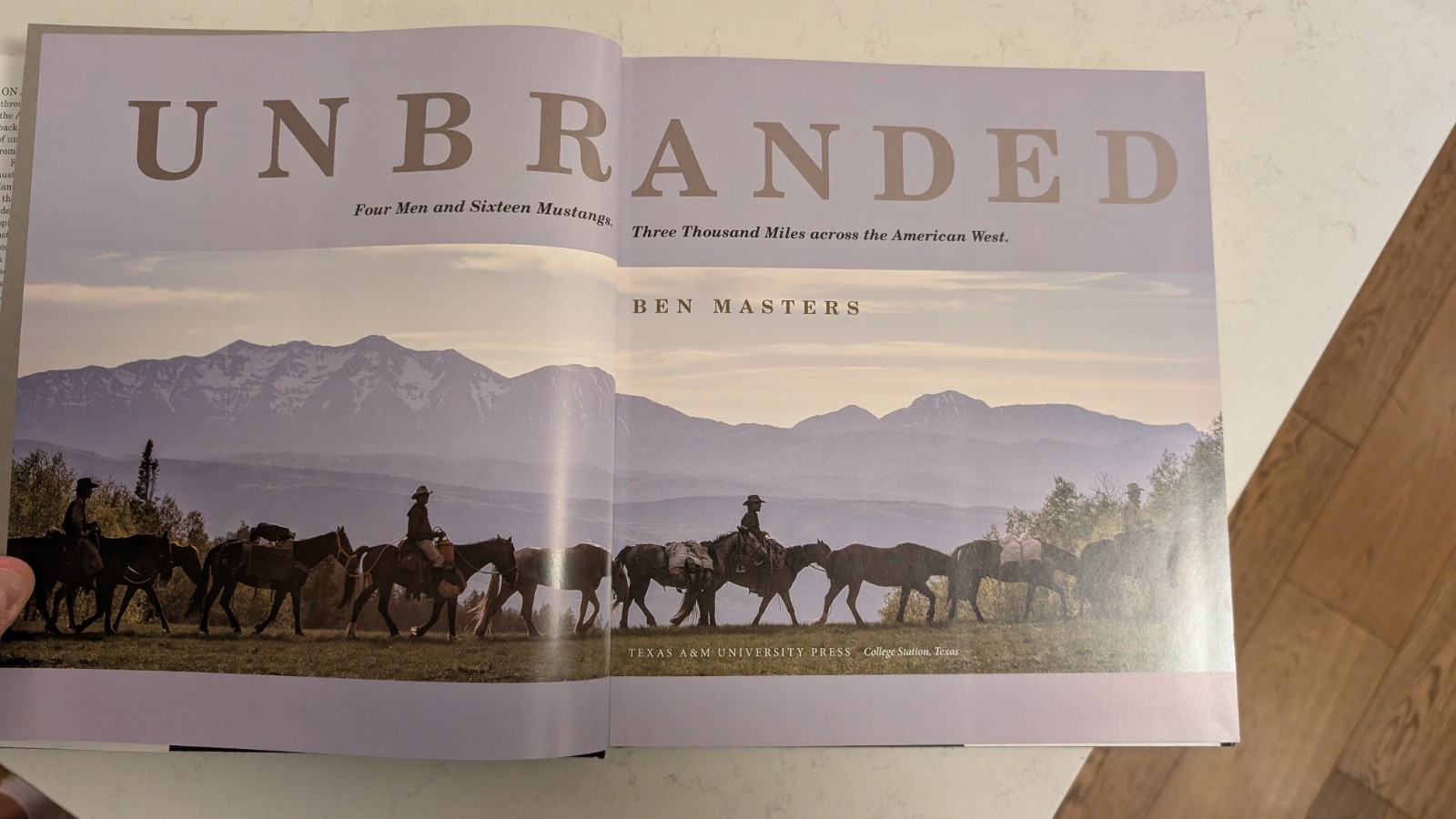 *SIGNED X4* Unbranded