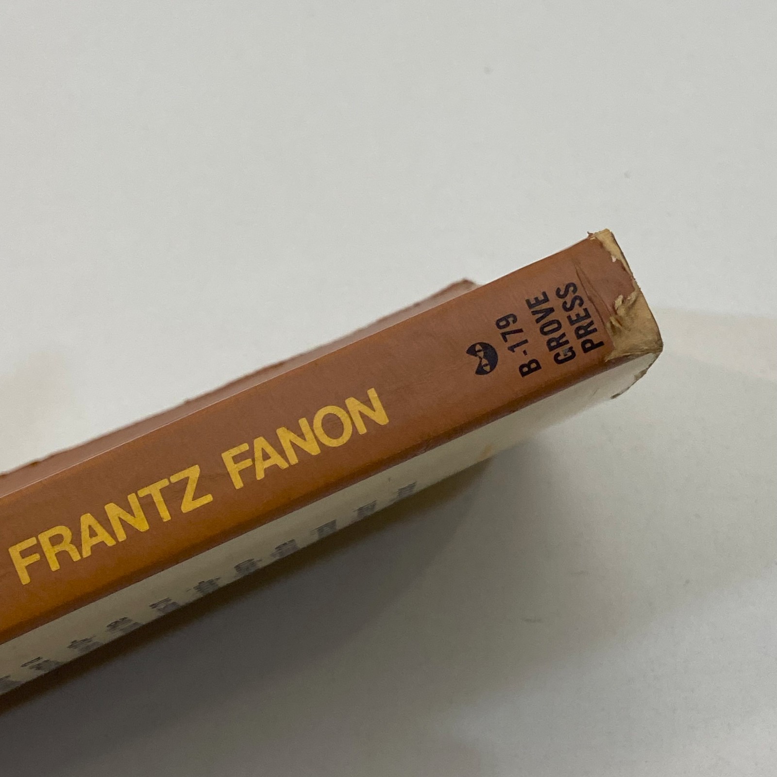 Black Skin White Masks Frantz Fanon Evergreen Black Cat Ed 1st Print 1968 MMPB