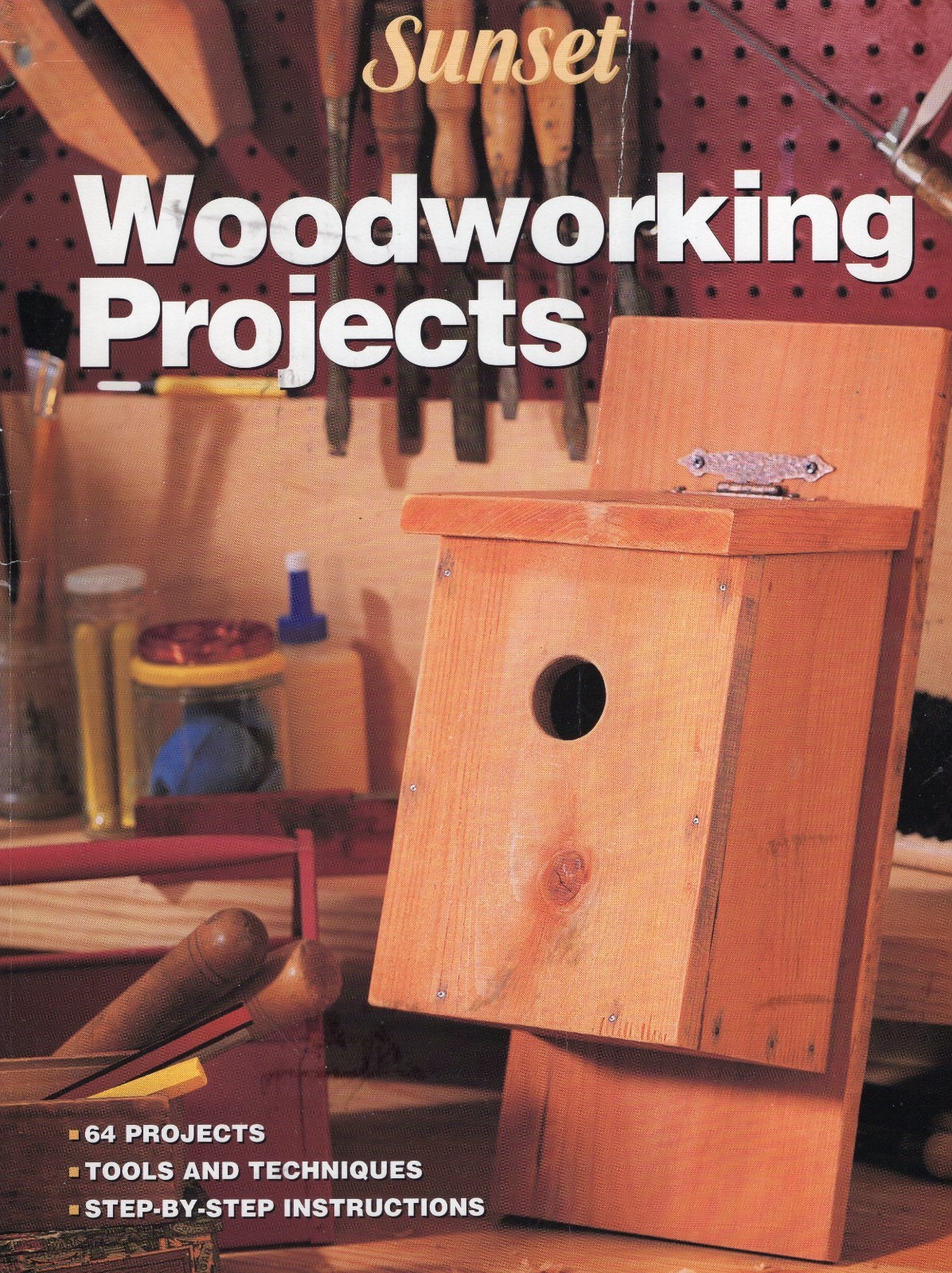 Easy Home Furniture Projects, 512 pages Plus free gift.