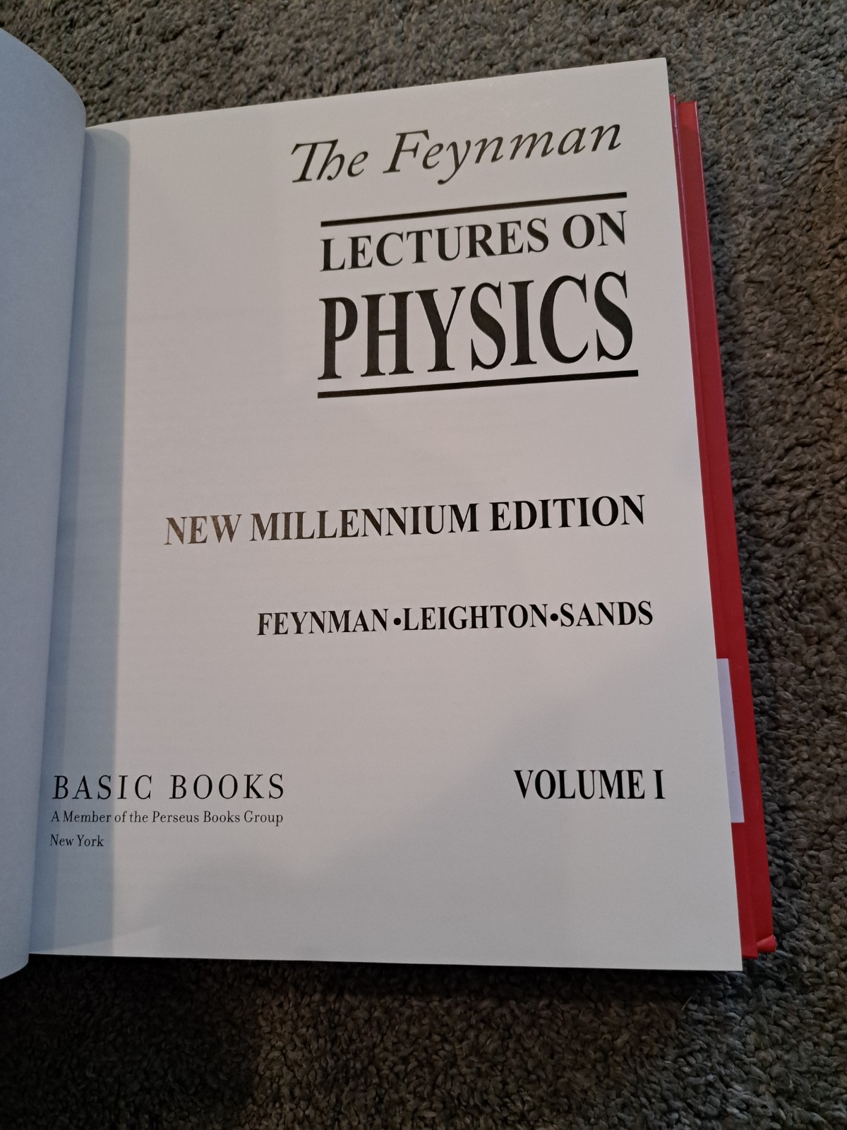 The Feynman Lectures on Physics New Millennium Edition 3-Volume Hardcover Set