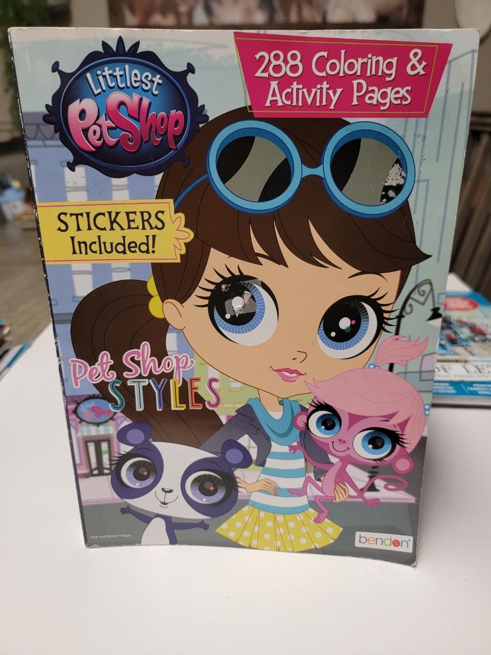 2015 Littlest Pet Shop Styles Coloring Activity Book Stickers 288 Pages UNUSED