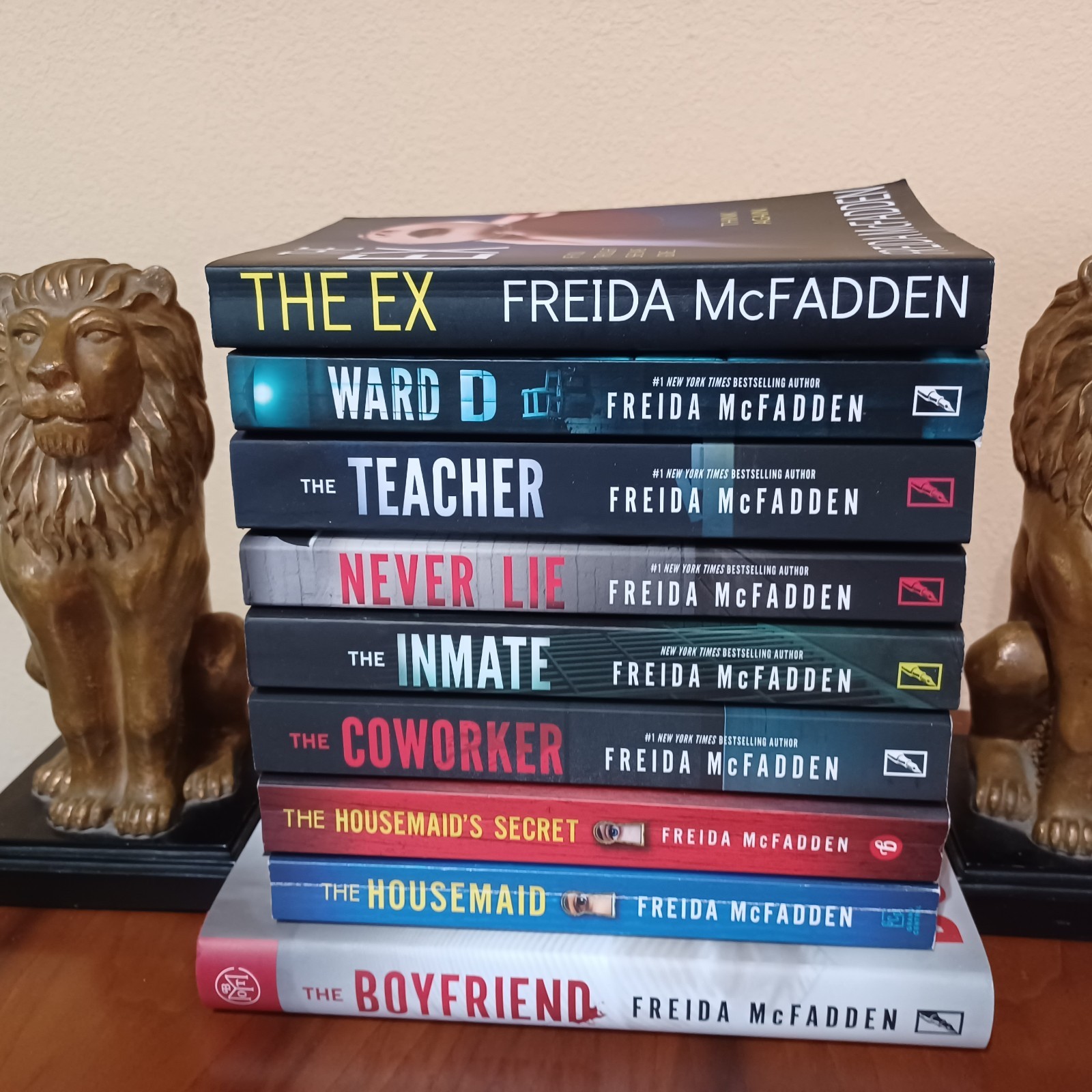 Lot 9 FREIDA MCFADDEN Thrillers Boyfriend Ward D The Ex The Inmate, Teacher +++