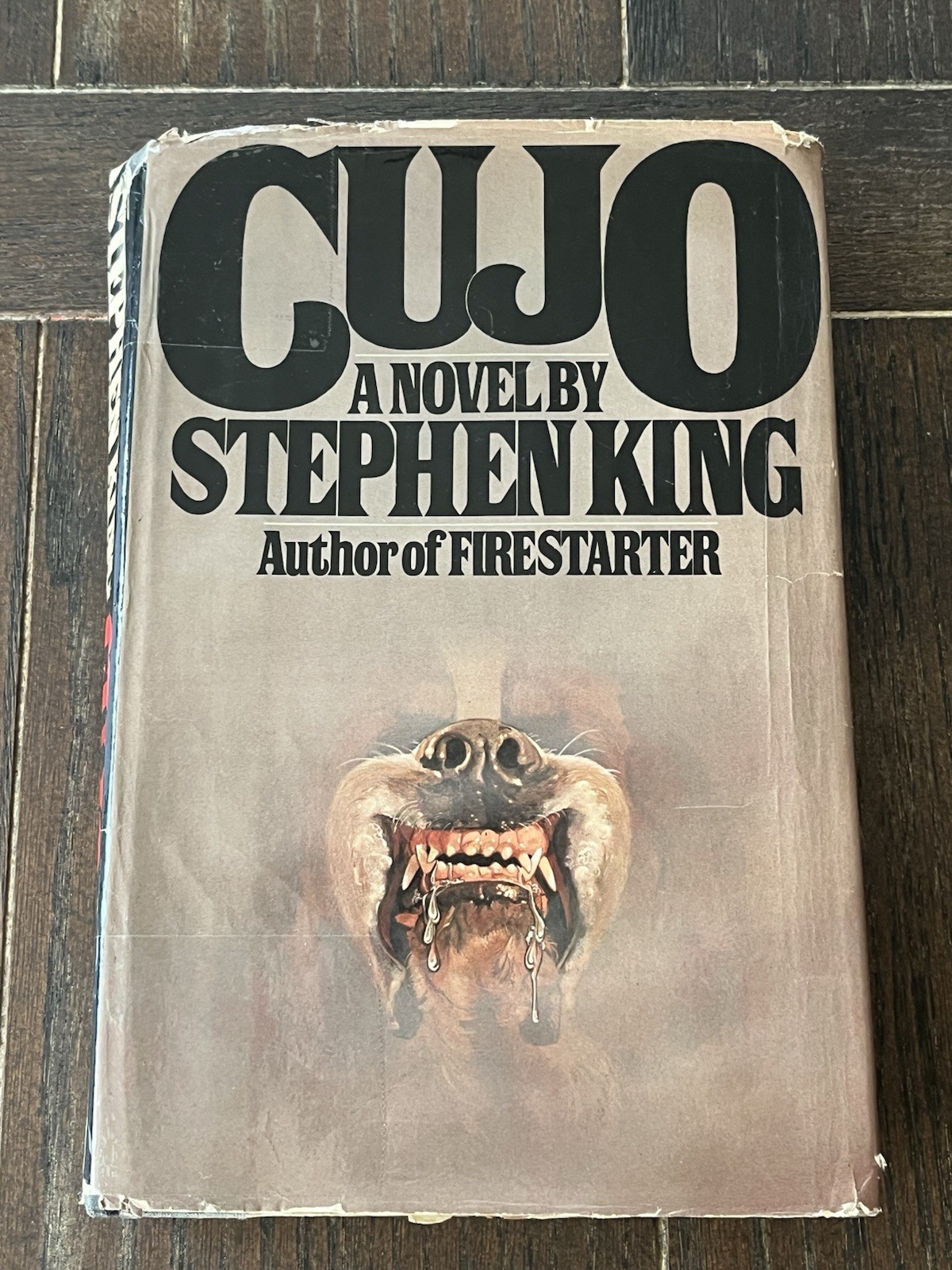 CUJO by Stephen King ISBN 0-670-45193-2 (First Edition 1981 Viking Press)