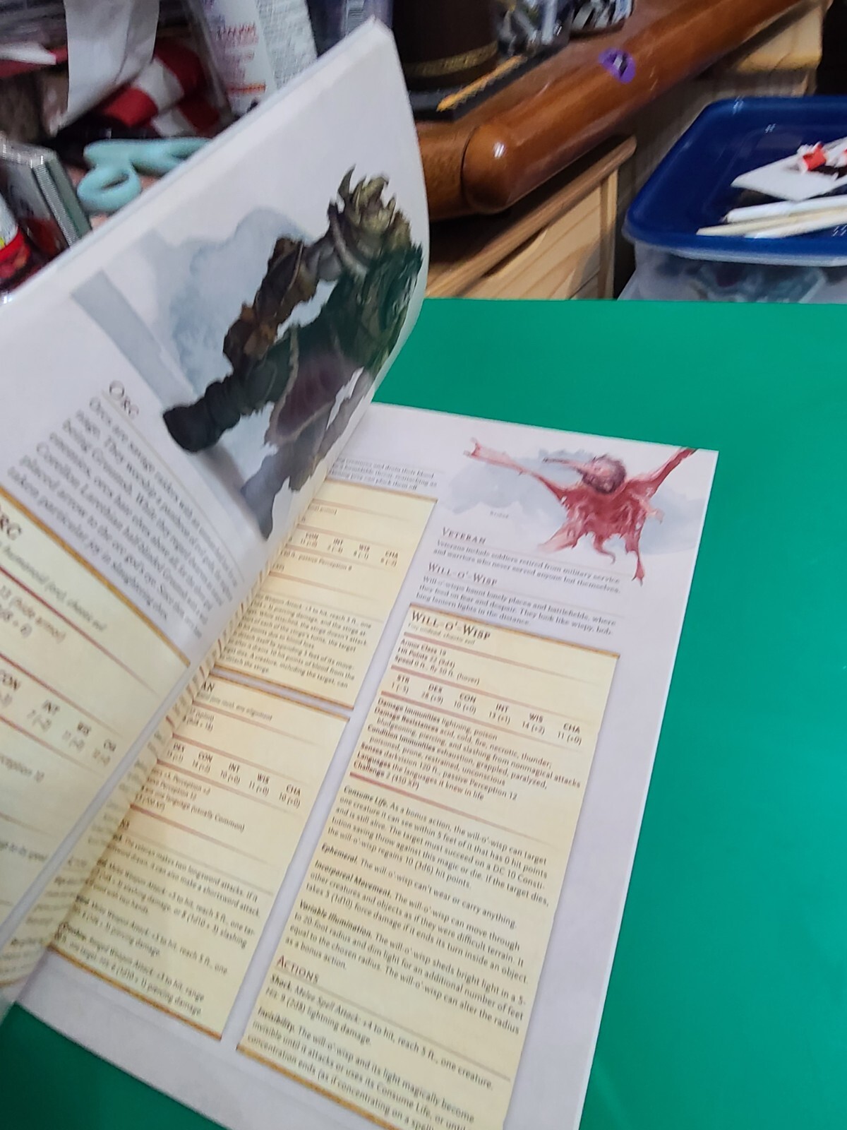 Dungeons Dragons Dragon of Icespire Peak Adventure + D&D Ultra Pro Folio Folder