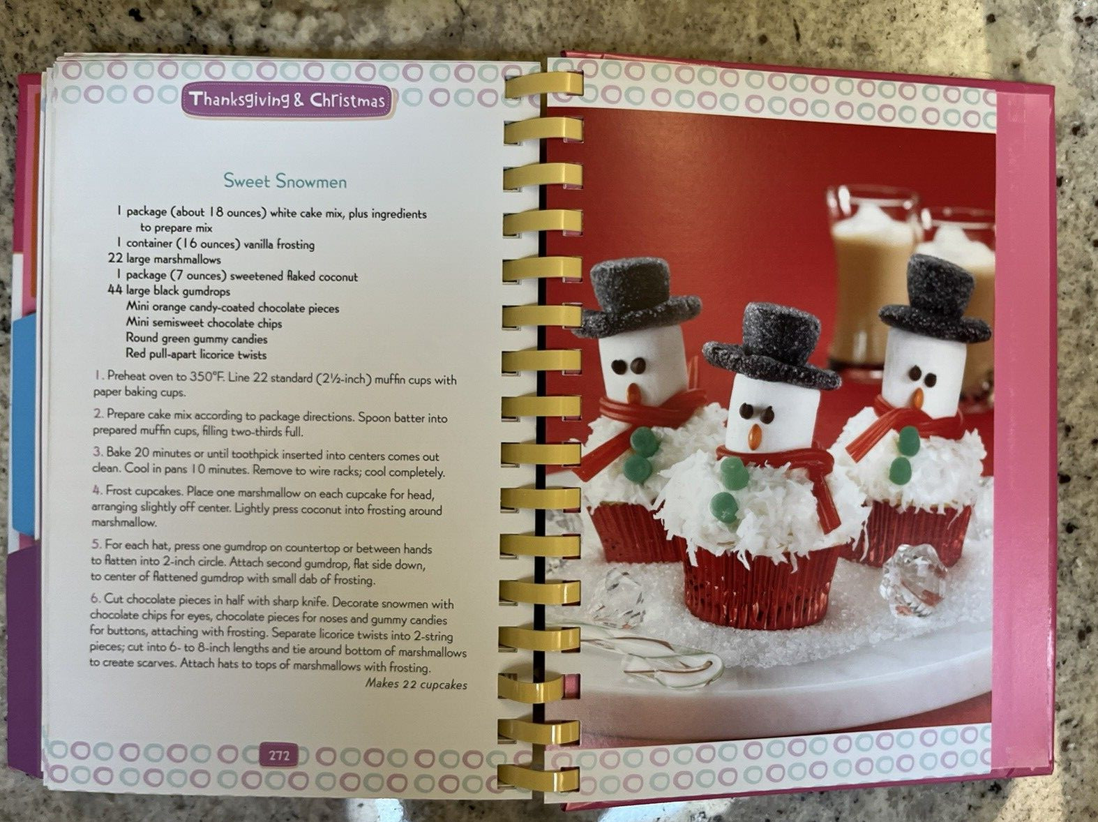 CUPCAKES Favorite Brand Name 3 Books in One Spiral Bound Cookbook 288 pages NEW