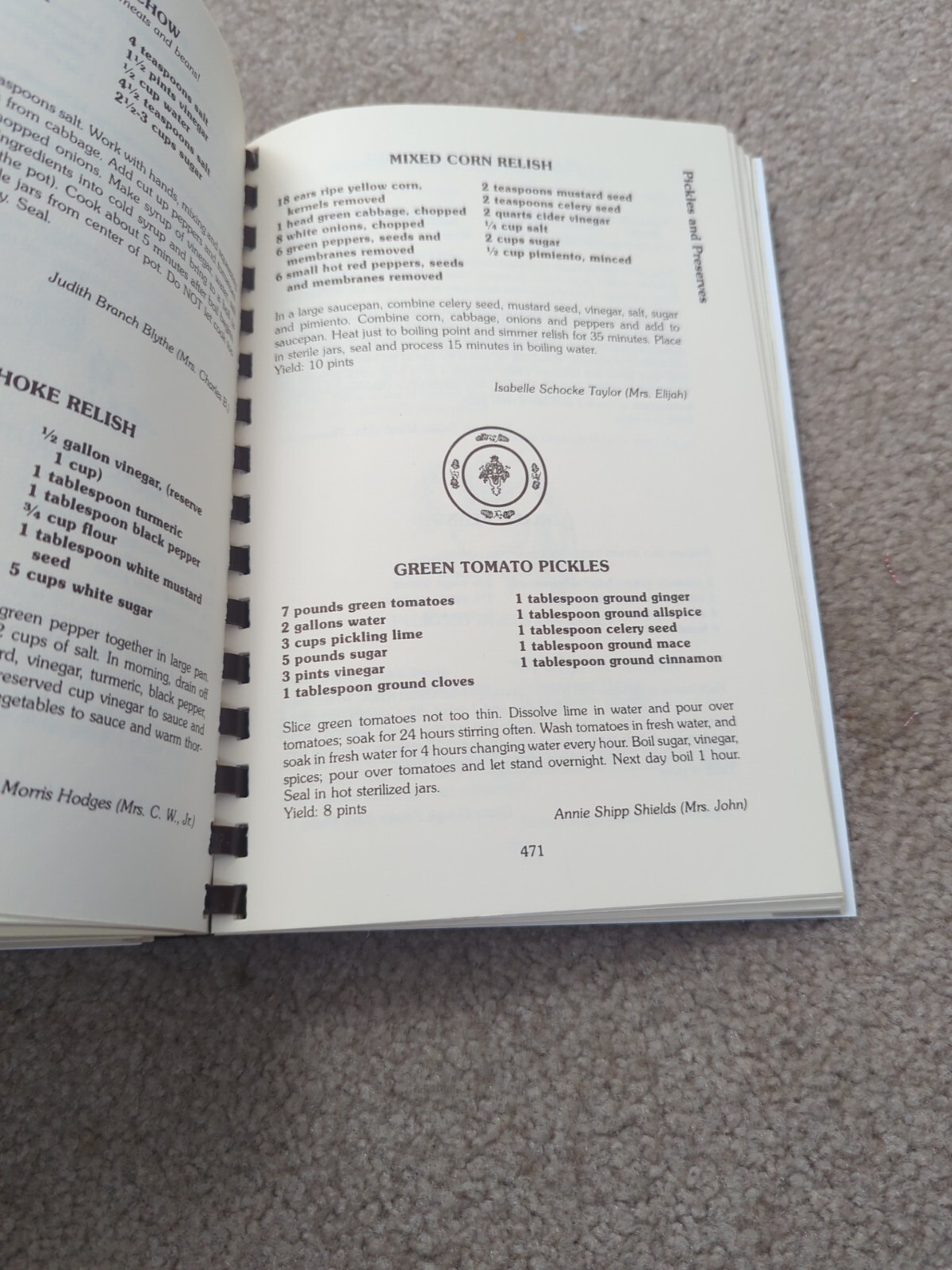 Christ Episcopal Church New Bern, NC Spiral Cookbook 1981 400+ Pages