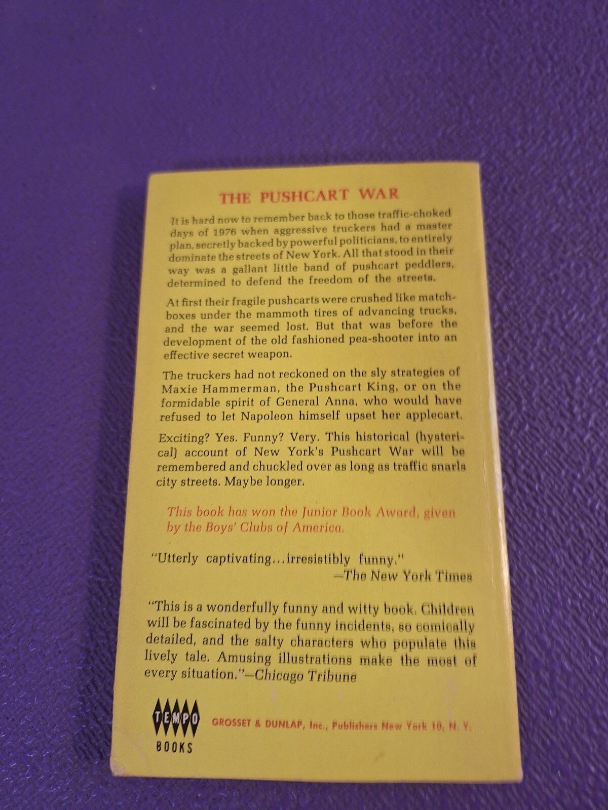 Scholastic Pushcart War Unisex Child Digest Yellow Vintage Paperback Good T184