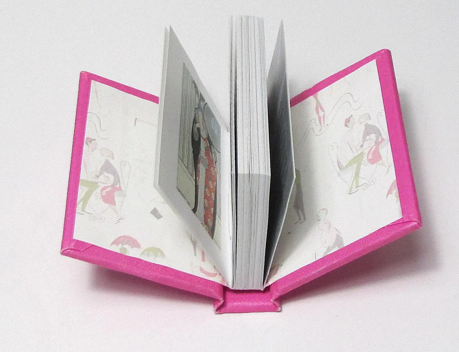 Stocking Stuffer – Fashion – Tiny Tome – Small Gift Book – Hardcover 128 pages