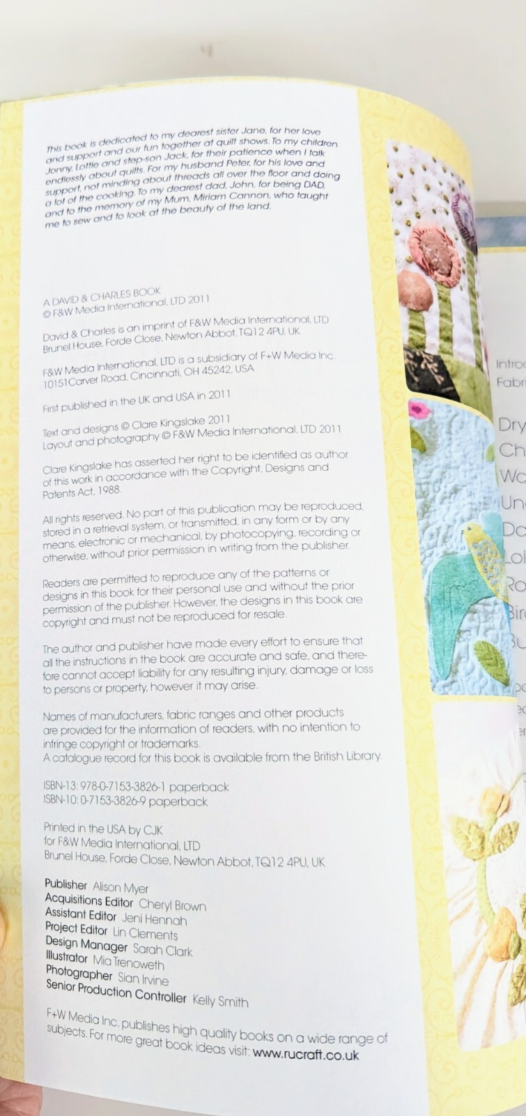 2011 Clare Kingslake Folk Quilt Applique Paperback 128 Pages