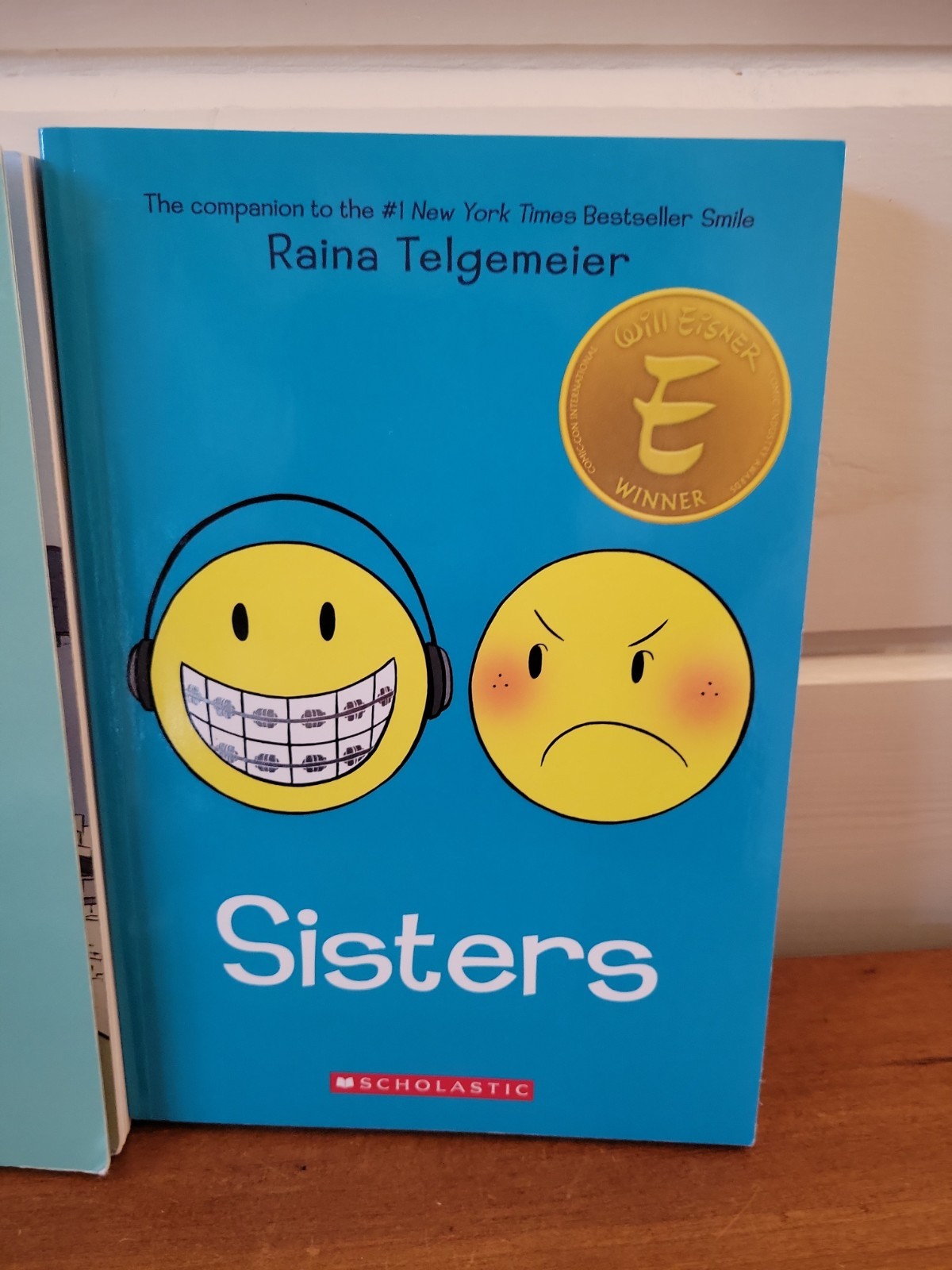 Lot of 5 Raina Telgemeier Paperback Books: Drama, Ghosts, Smile, Guts, Sisters
