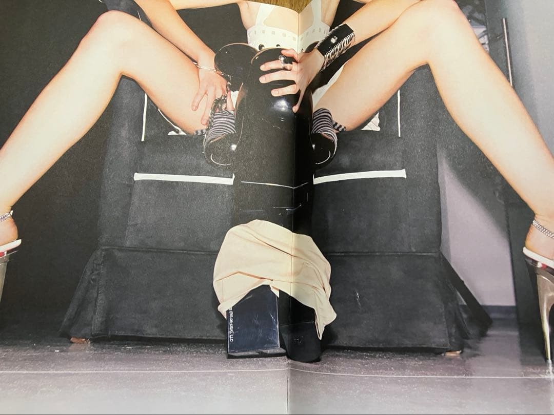 Please! Fashion Magazine 2010 French Edition 84 Pages Large 15.2×11.4in