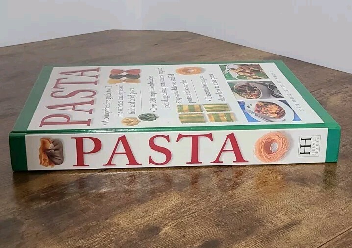 “PASTA” Cookbook 512 Pages Of Illustrations & Recipes