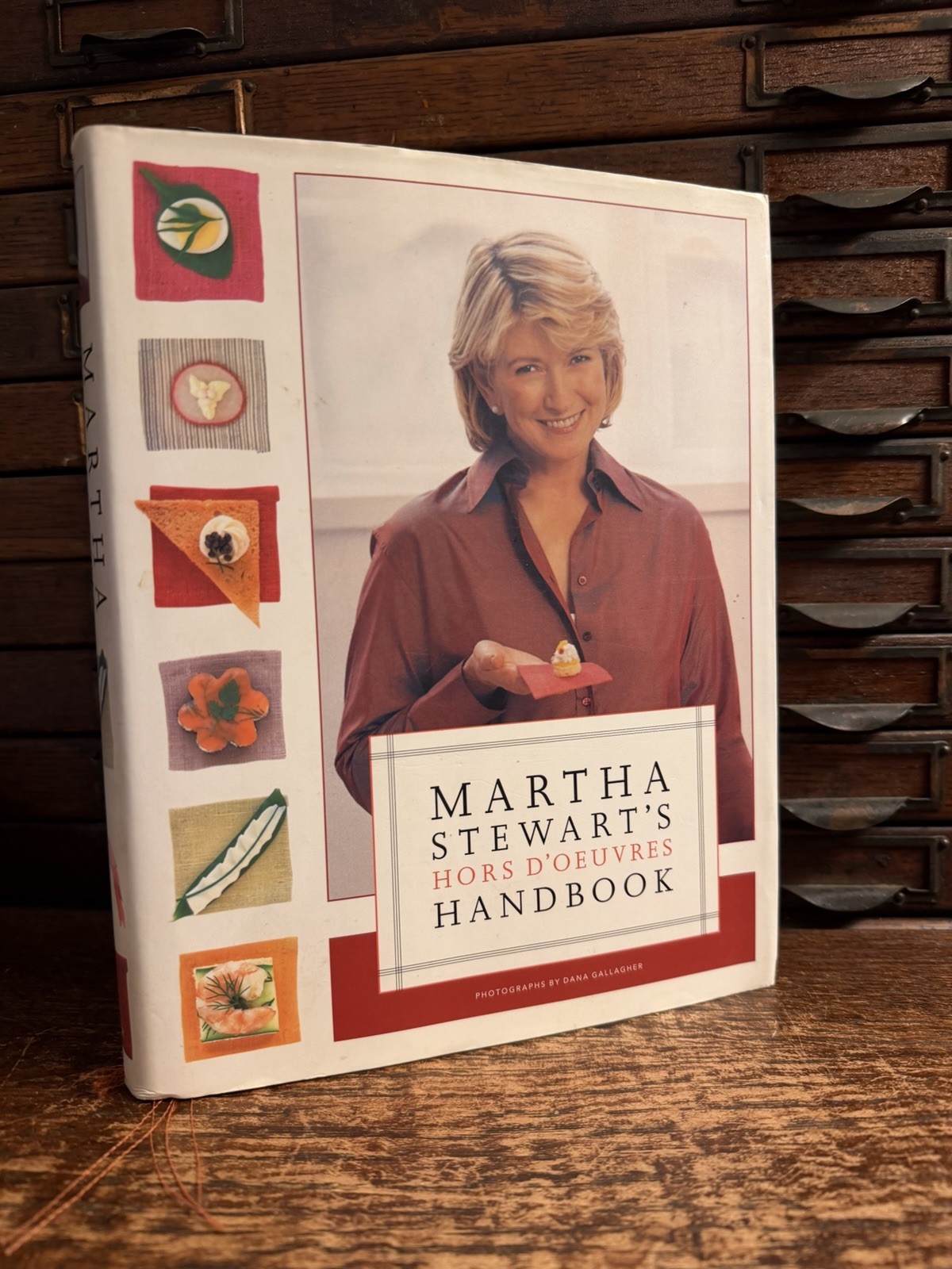 Lot 8 Martha Stewart Books: Entertaining First Ed; Pies Hors D’oeuvres Christmas