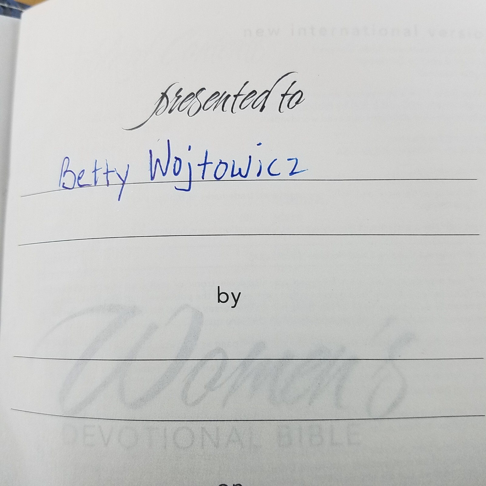 Women’s Devotional Bible by Zondervan Staff (2012, Blue Leather, Special)